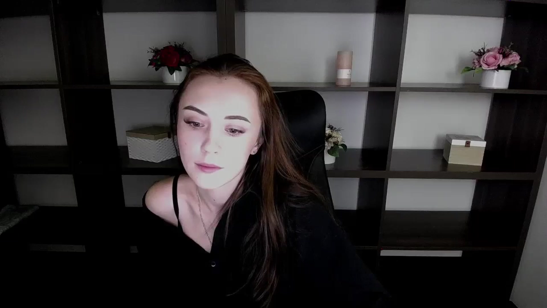 Gallery image thumbnail from Nikonara_'s myfreecams stream on, 11/13/2023, 18:56 image 19 of 20