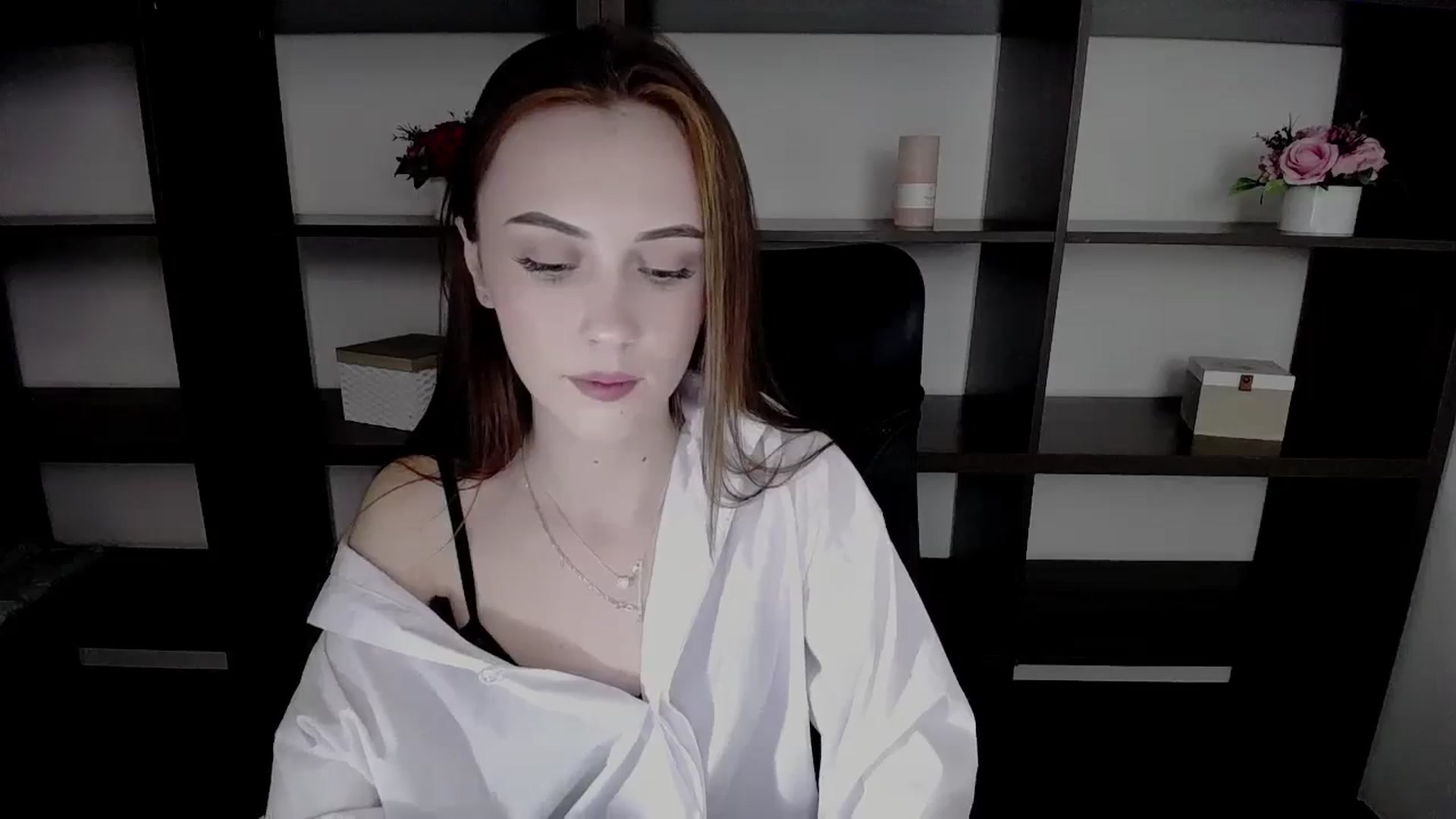 Gallery image thumbnail from Nikonara_'s myfreecams stream on, 11/14/2023, 12:24 image 6 of 20