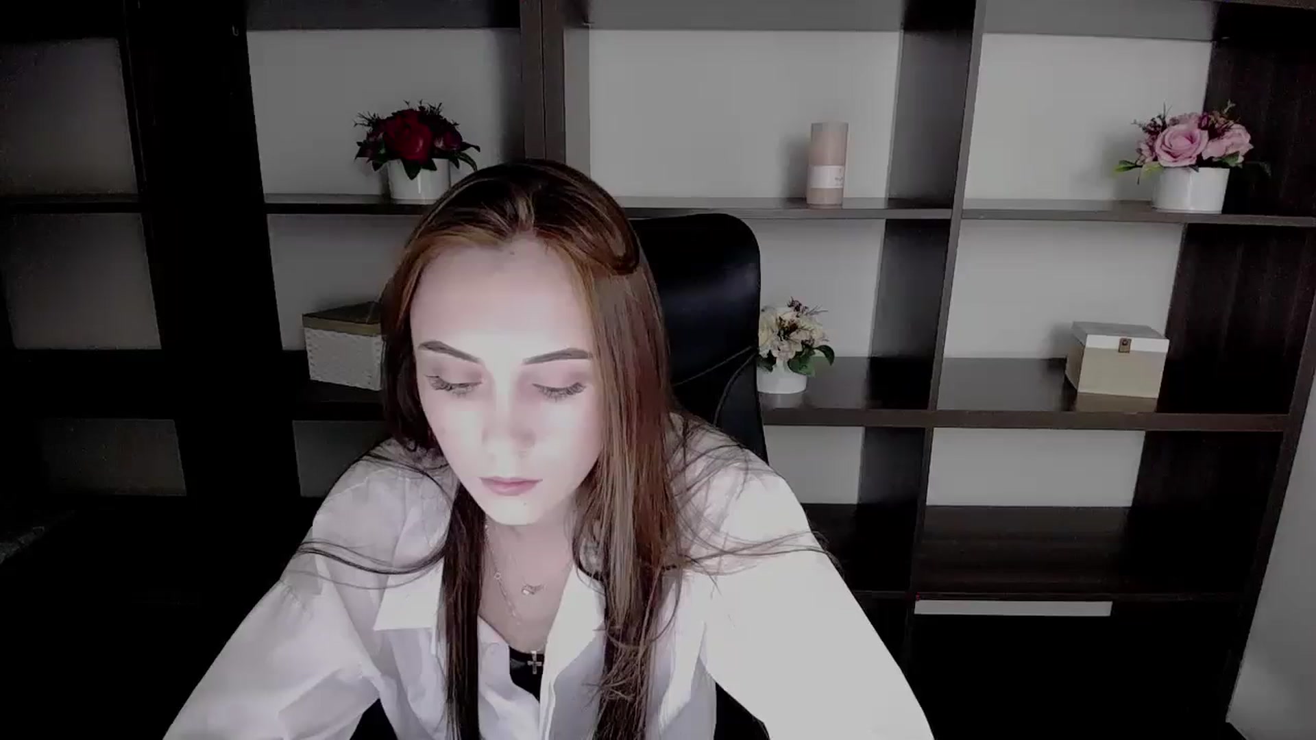 Gallery image thumbnail from Nikonara_'s myfreecams stream on, 11/14/2023, 15:26 image 17 of 20