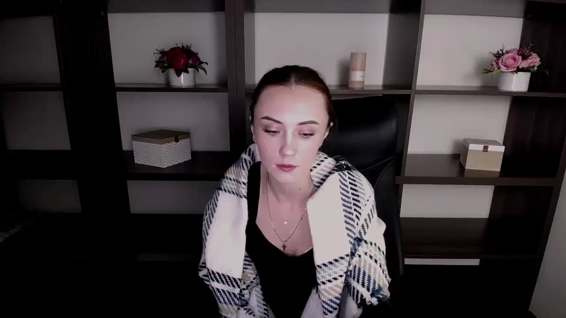 Gallery image thumbnail from Nikonara_'s myfreecams stream on, 11/15/2023, 18:16 image 15 of 20