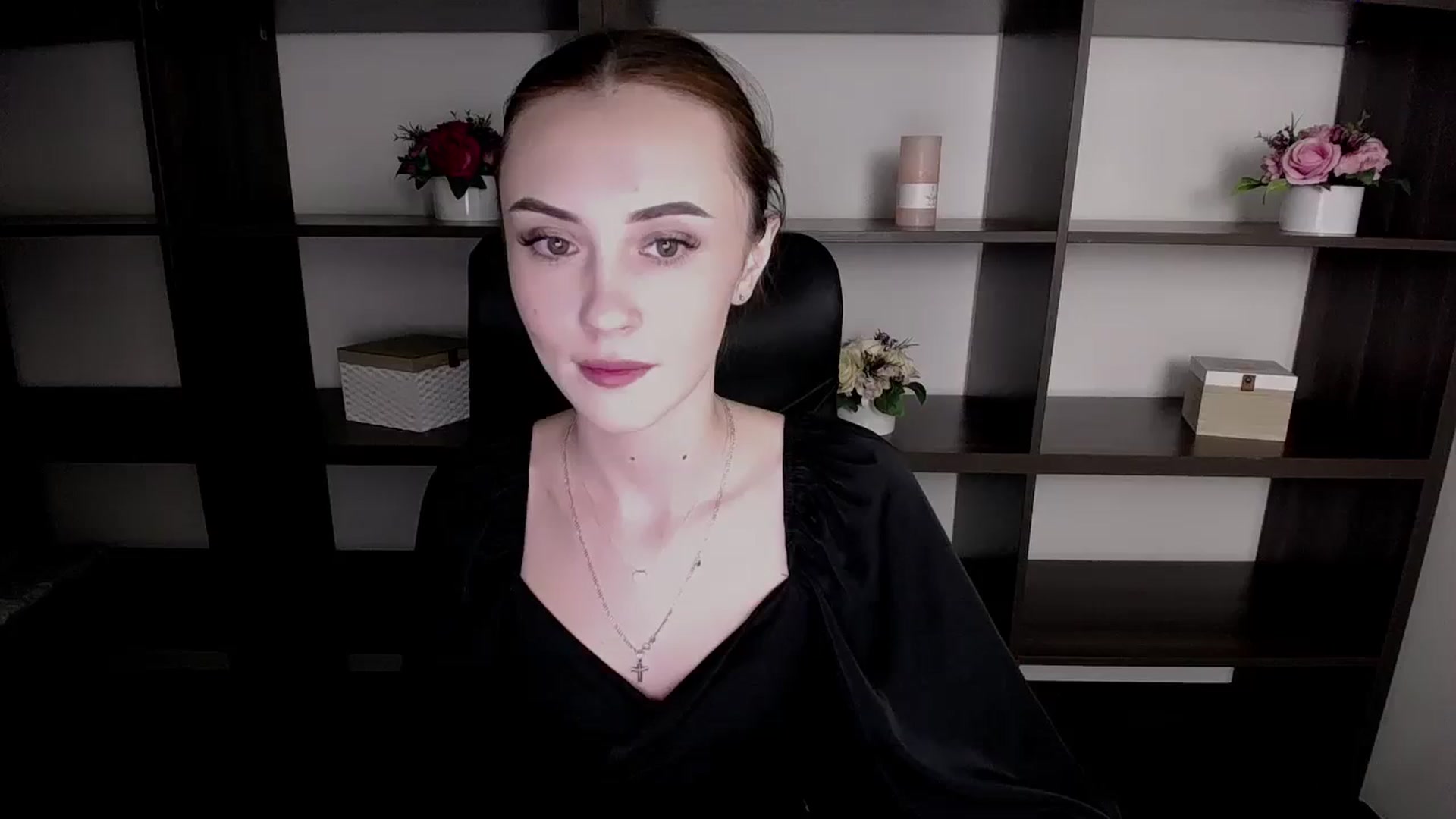 Gallery image thumbnail from Nikonara_'s myfreecams stream on, 11/15/2023, 18:16 image 1 of 20