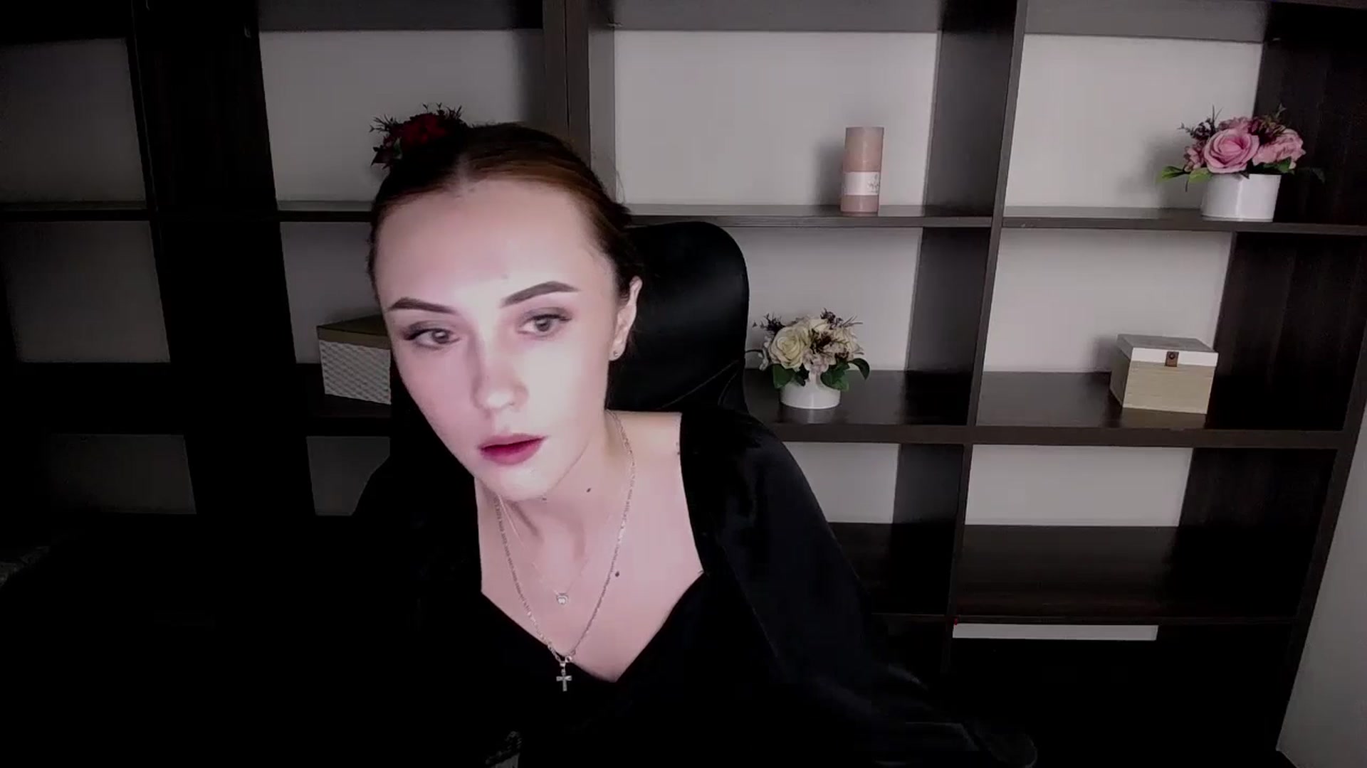 Gallery image thumbnail from Nikonara_'s myfreecams stream on, 11/15/2023, 18:16 image 3 of 20