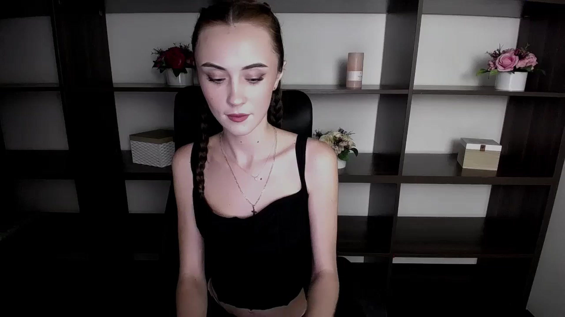 Gallery image thumbnail from Nikonara_'s myfreecams stream on, 11/16/2023, 15:13 image 10 of 20