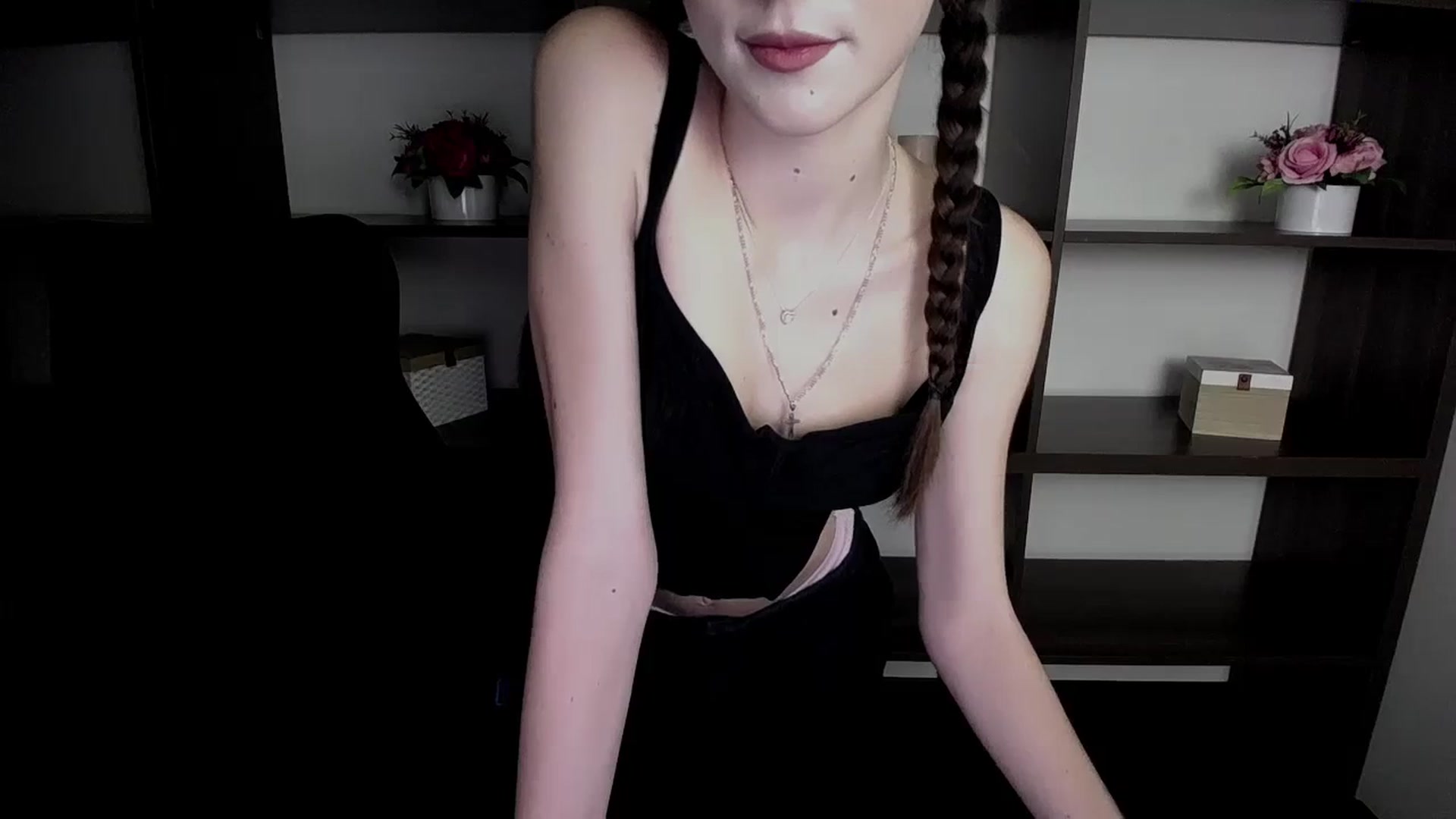 Gallery image thumbnail from Nikonara_'s myfreecams stream on, 11/16/2023, 15:13 image 15 of 20
