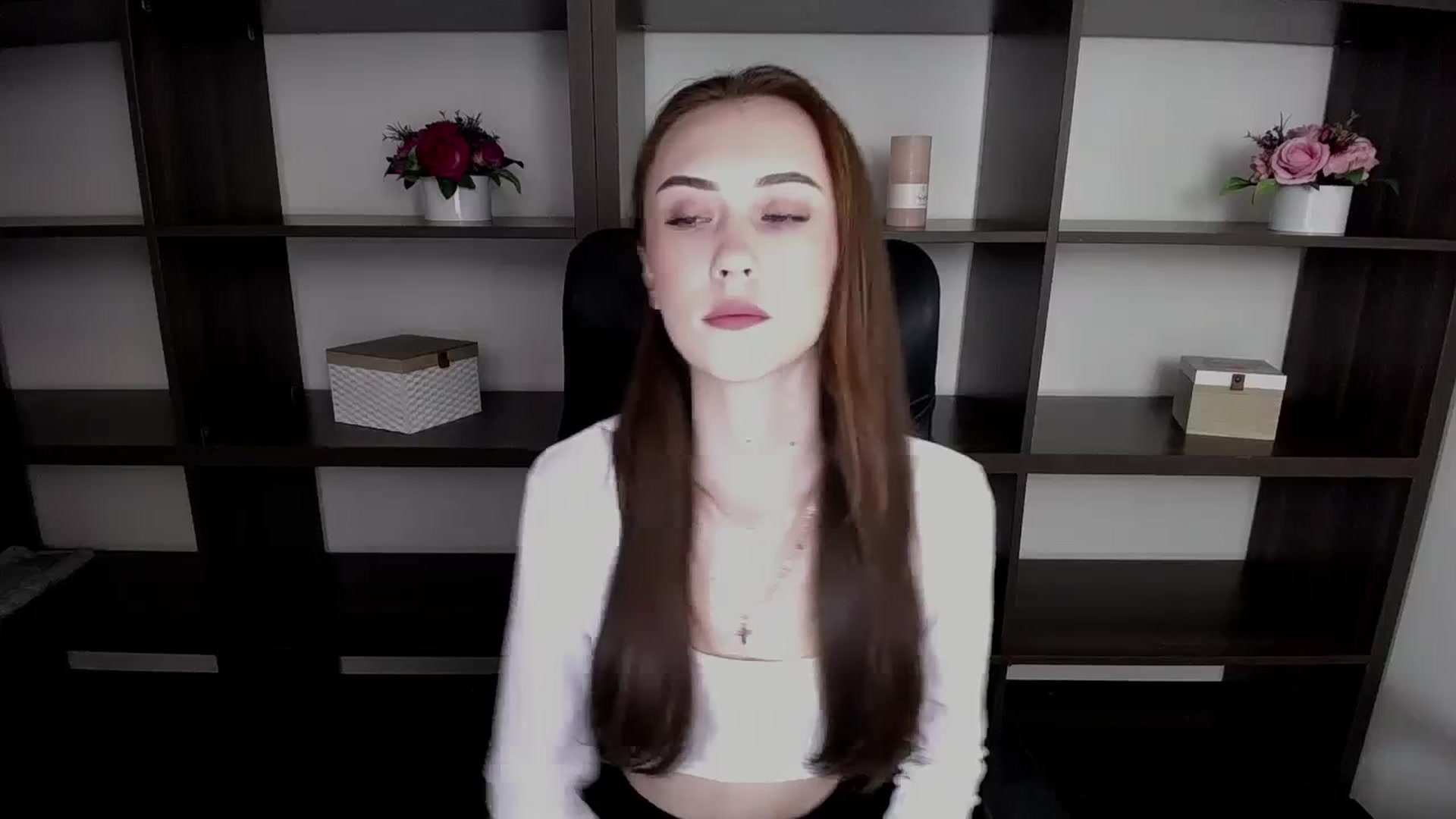 Gallery image thumbnail from Nikonara_'s myfreecams stream on, 11/18/2023, 09:55 image 14 of 20