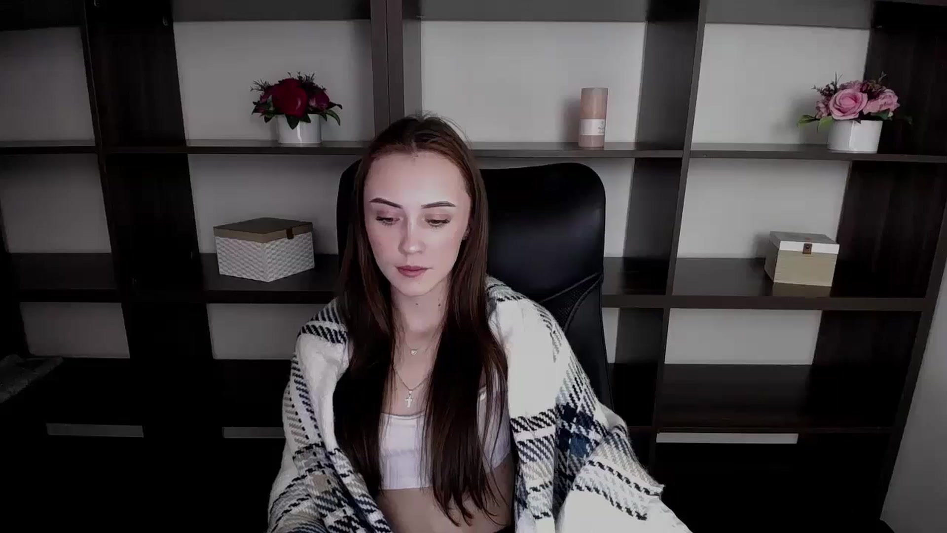 Gallery image thumbnail from Nikonara_'s myfreecams stream on, 11/18/2023, 11:13 image 19 of 20
