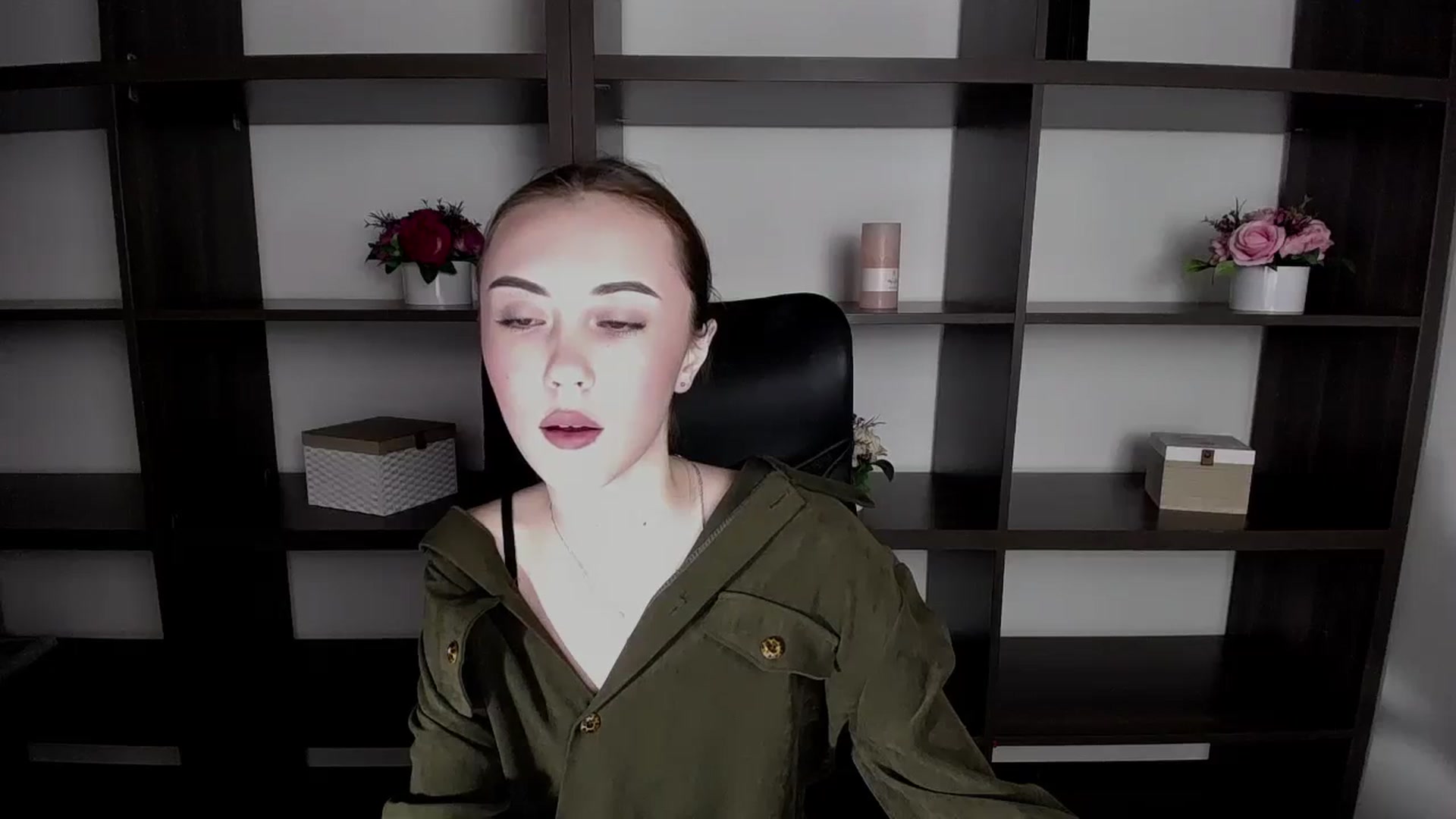Gallery image thumbnail from Nikonara_'s myfreecams stream on, 11/21/2023, 12:30 image 15 of 20