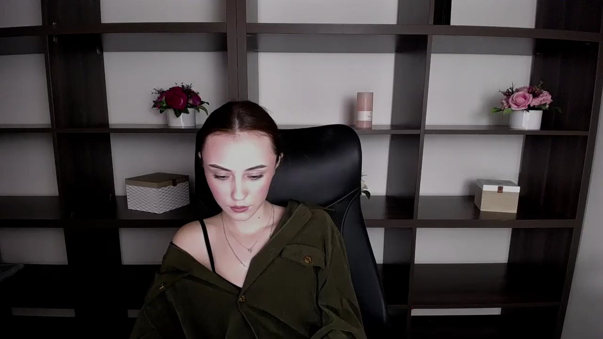 Gallery image thumbnail from Nikonara_'s myfreecams stream on, 11/21/2023, 13:08 image 6 of 20