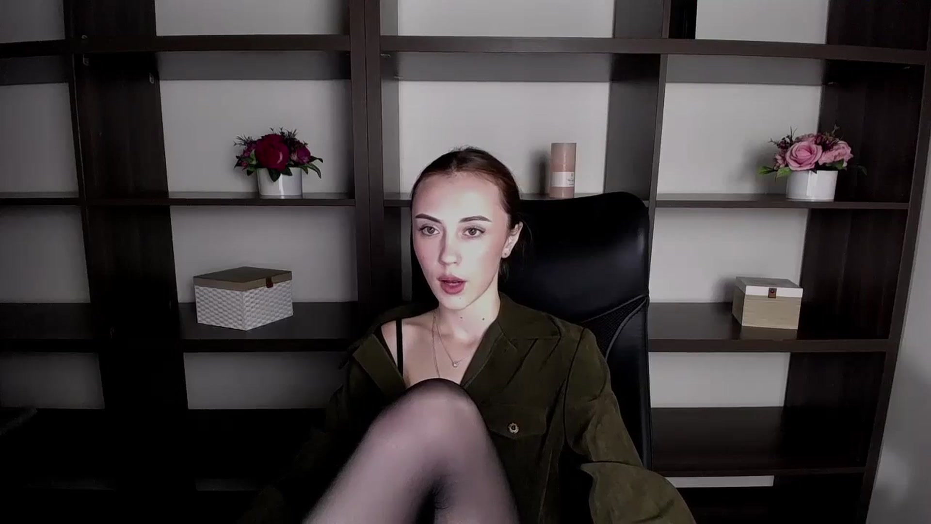 Gallery image thumbnail from Nikonara_'s myfreecams stream on, 11/21/2023, 14:30 image 19 of 20