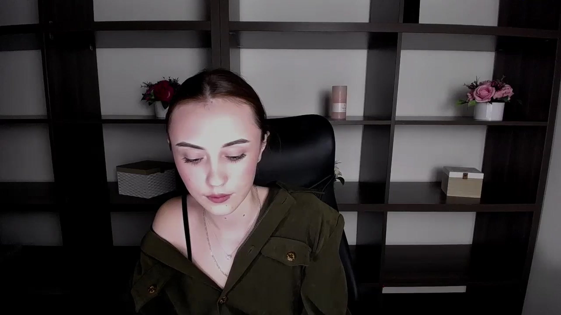 Gallery image thumbnail from Nikonara_'s myfreecams stream on, 11/21/2023, 14:30 image 8 of 20