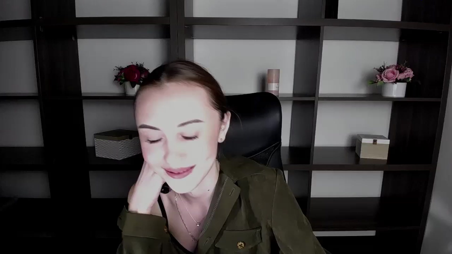 Gallery image thumbnail from Nikonara_'s myfreecams stream on, 11/21/2023, 14:30 image 11 of 20