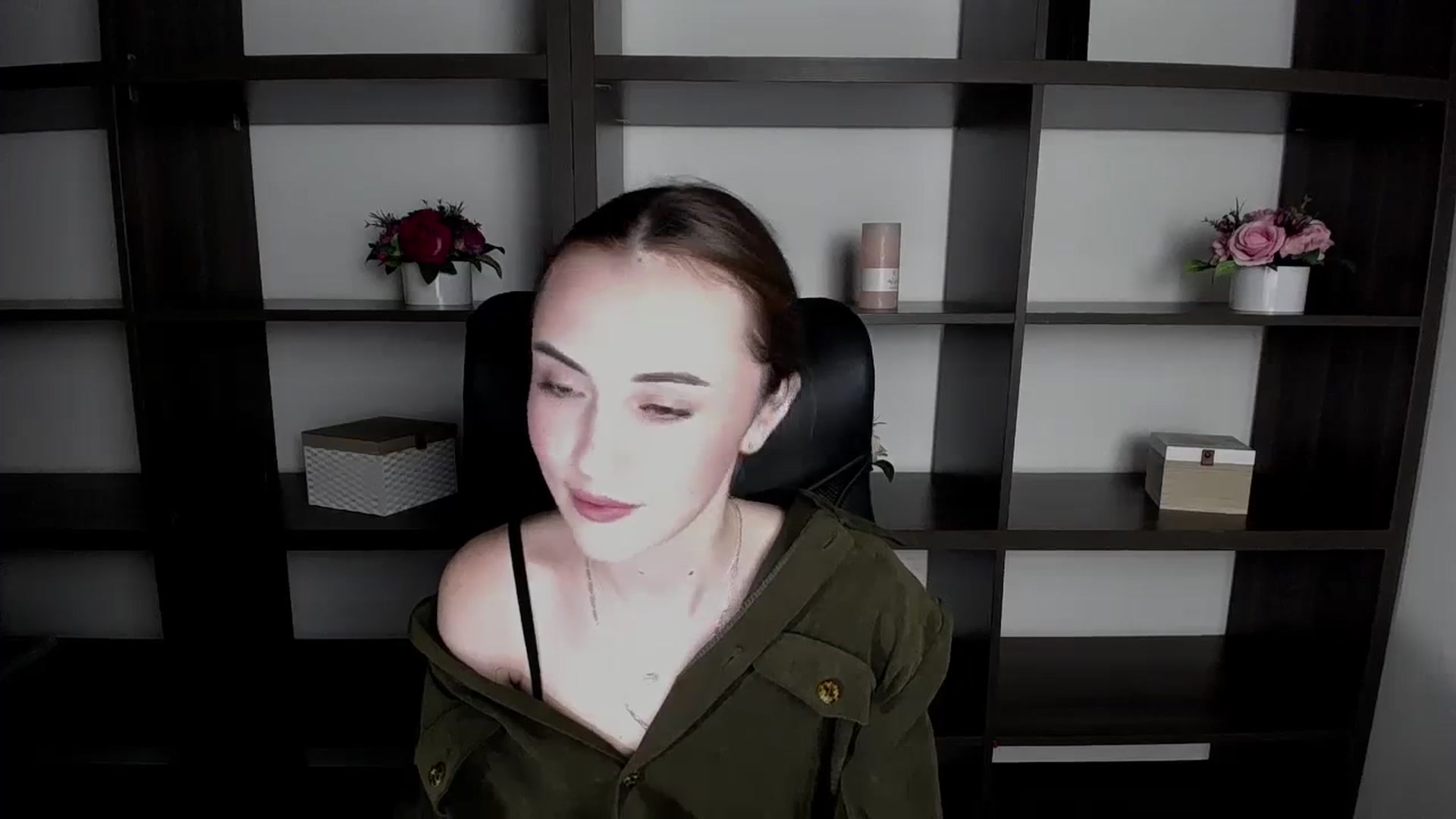 Gallery image thumbnail from Nikonara_'s myfreecams stream on, 11/21/2023, 14:30 image 7 of 20