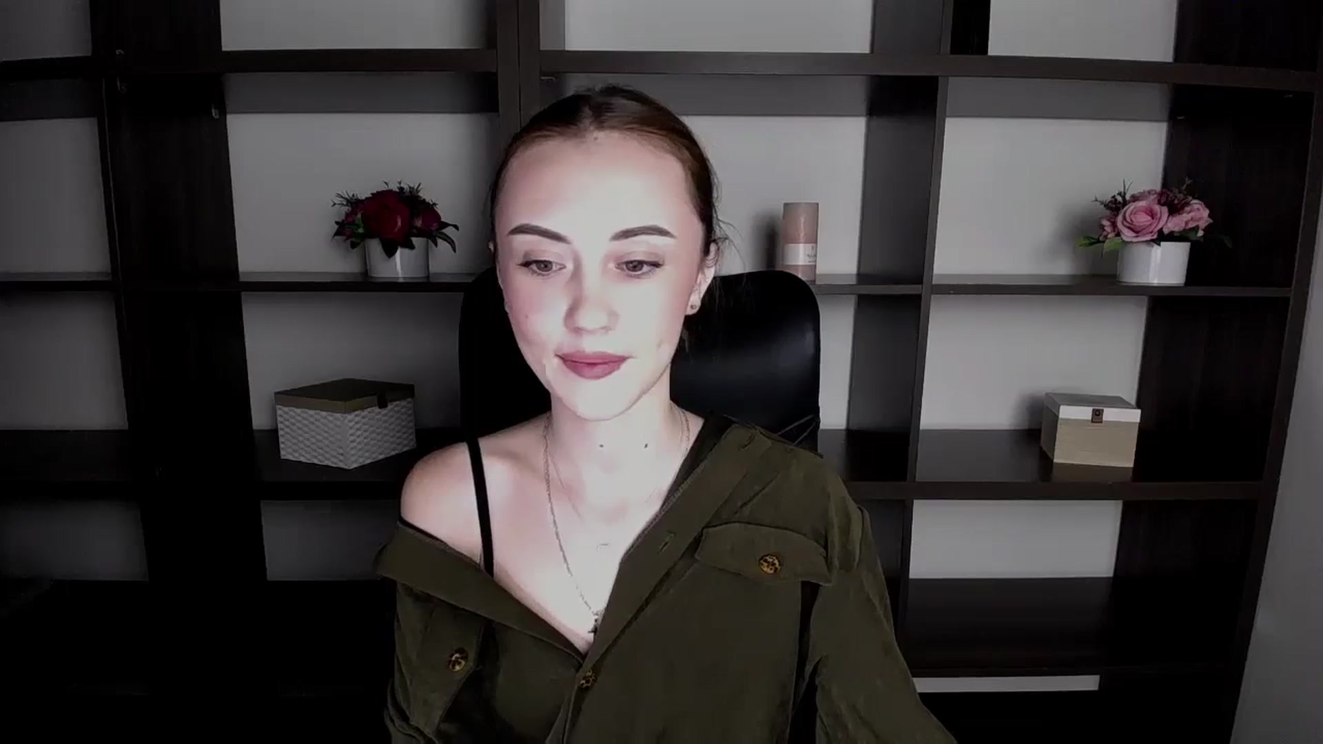 Gallery image thumbnail from Nikonara_'s myfreecams stream on, 11/21/2023, 14:30 image 18 of 20