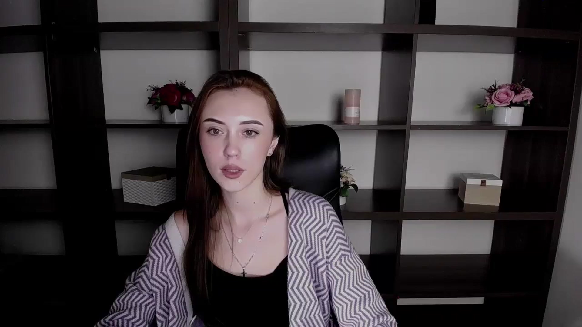 Gallery image thumbnail from Nikonara_'s myfreecams stream on, 11/22/2023, 14:10 image 15 of 20