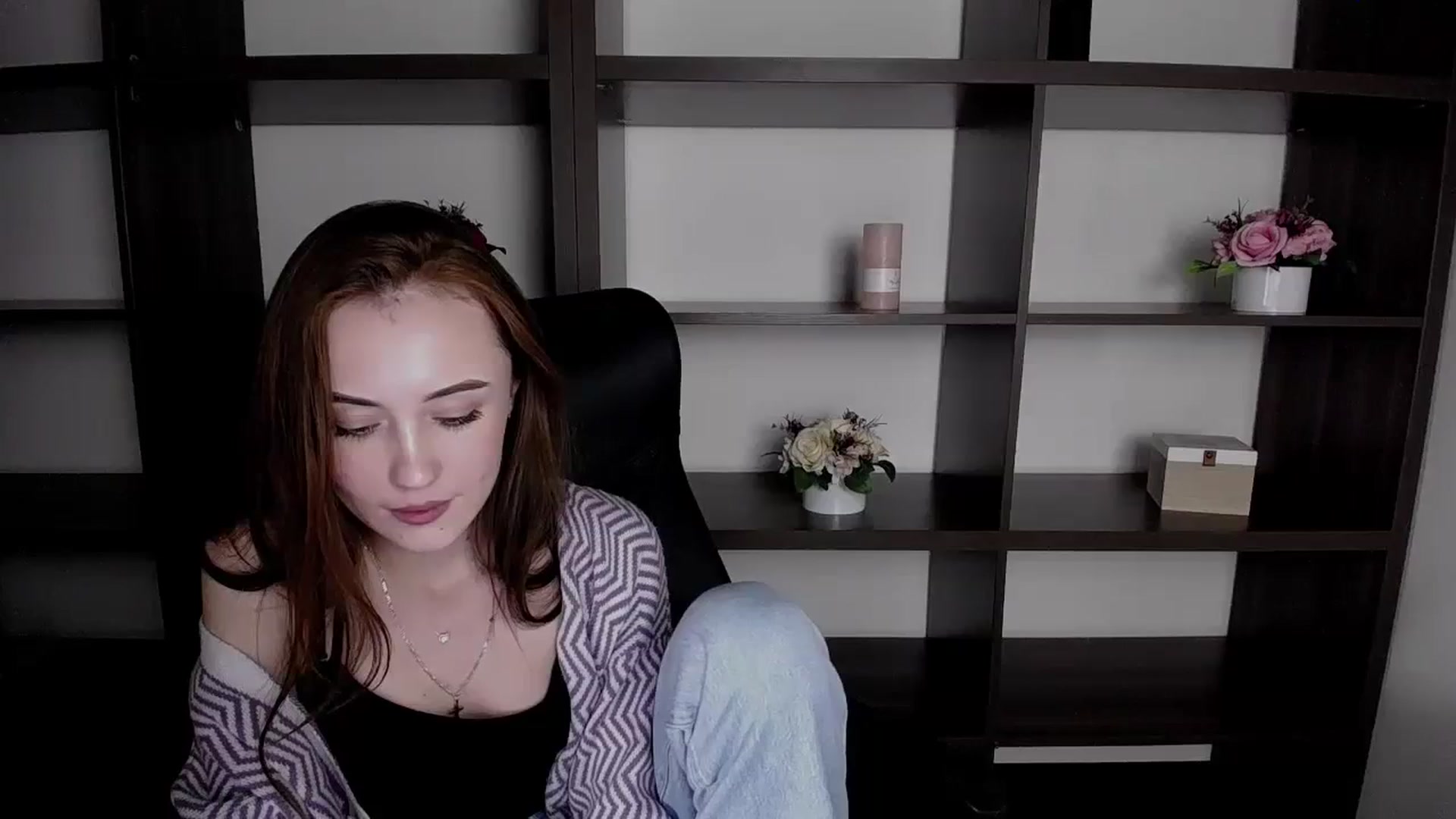 Gallery image thumbnail from Nikonara_'s myfreecams stream on, 11/22/2023, 14:10 image 12 of 20