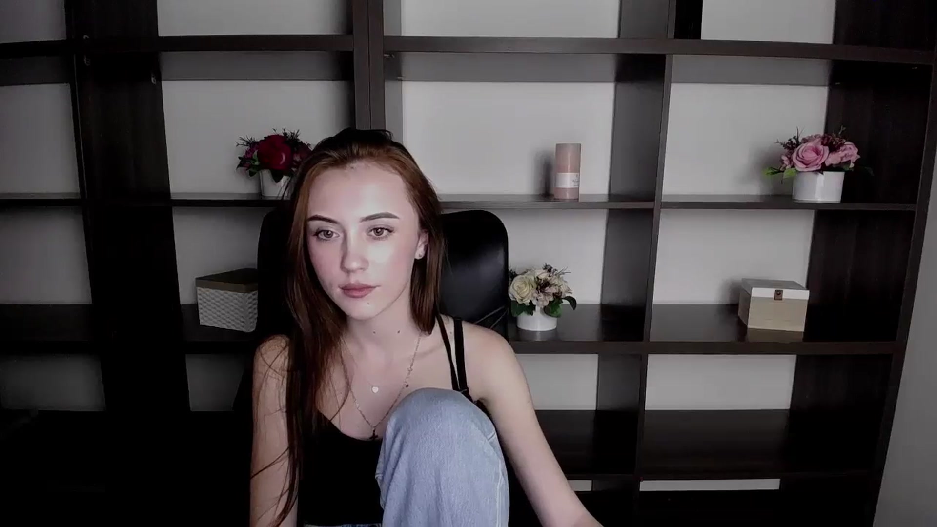 Gallery image thumbnail from Nikonara_'s myfreecams stream on, 11/22/2023, 15:26 image 3 of 20