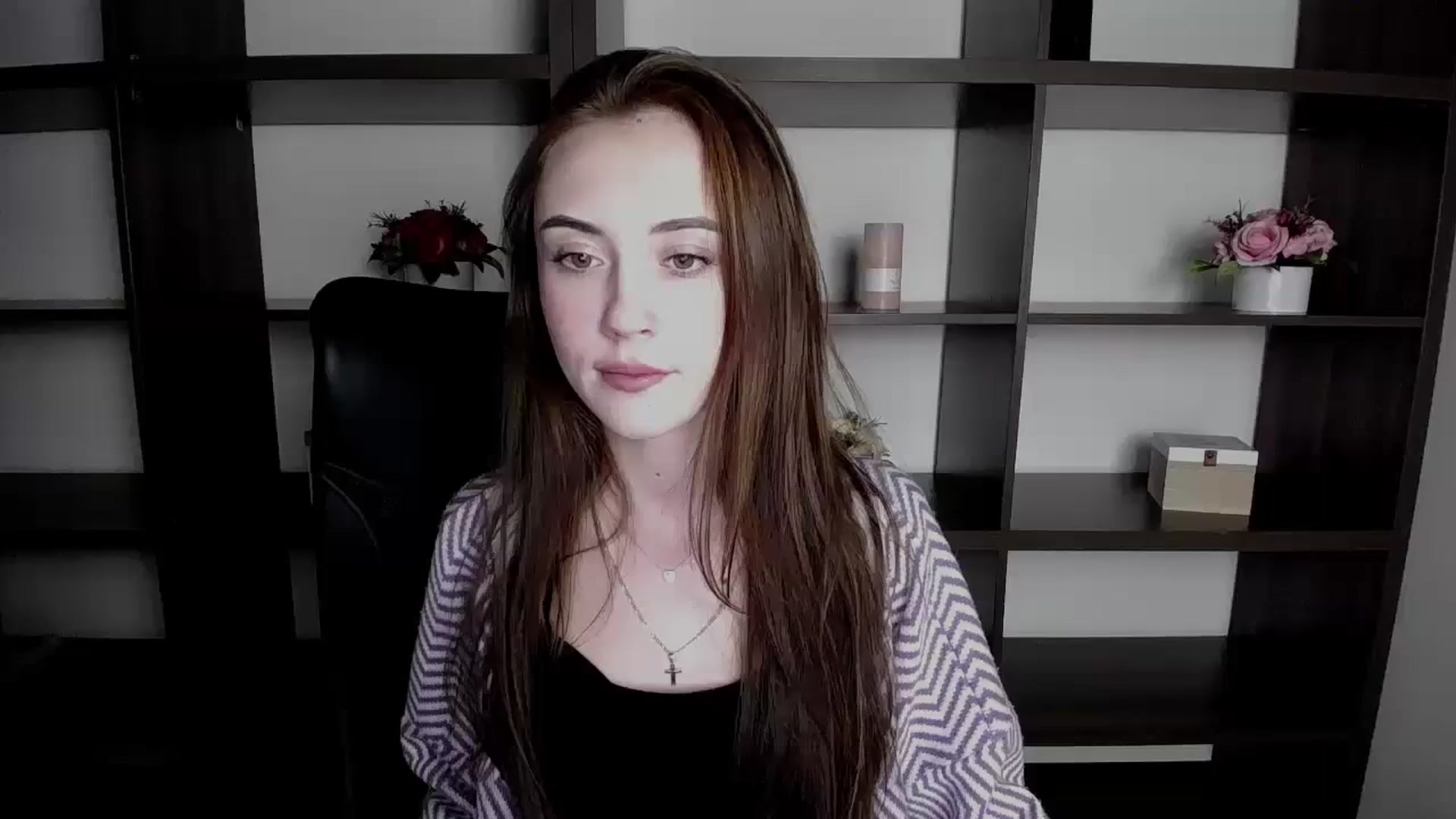 Gallery image thumbnail from Nikonara_'s myfreecams stream on, 11/22/2023, 16:25 image 5 of 20