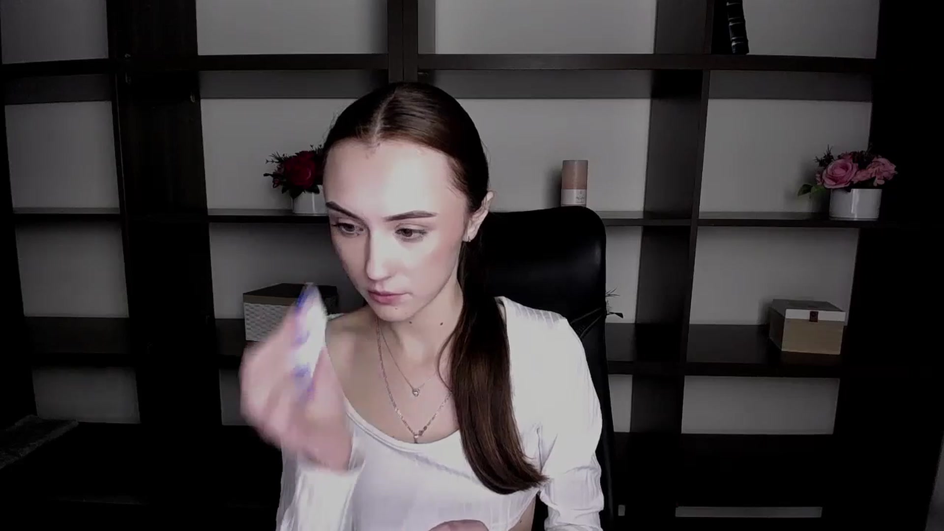 Gallery image thumbnail from Nikonara_'s myfreecams stream on, 11/24/2023, 14:47 image 10 of 20