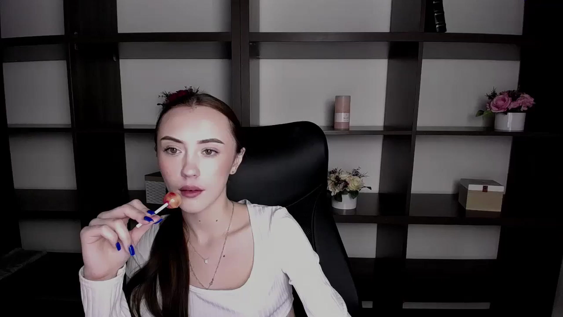 Gallery image thumbnail from Nikonara_'s myfreecams stream on, 11/24/2023, 14:47 image 1 of 20