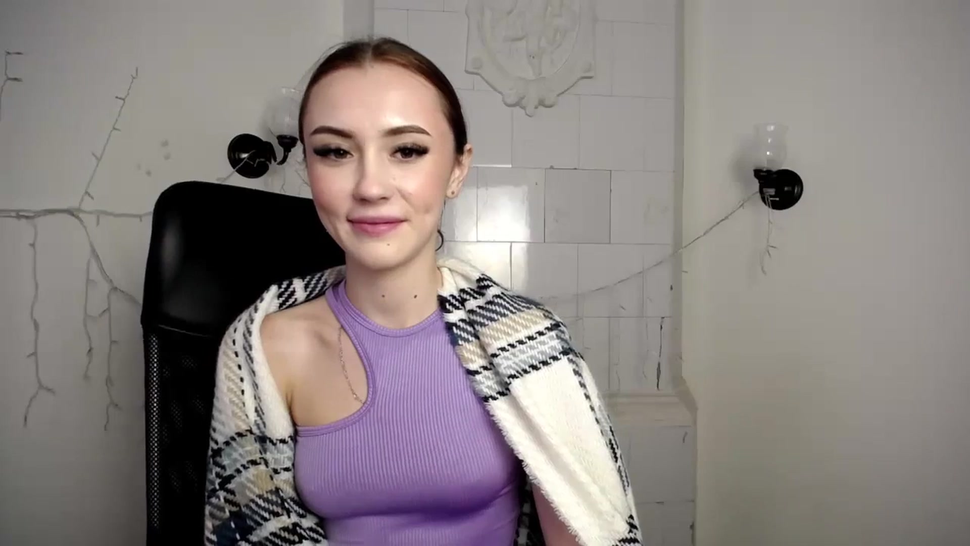 Gallery image thumbnail from Nikonara_'s myfreecams stream on, 11/27/2023, 12:30 image 8 of 20