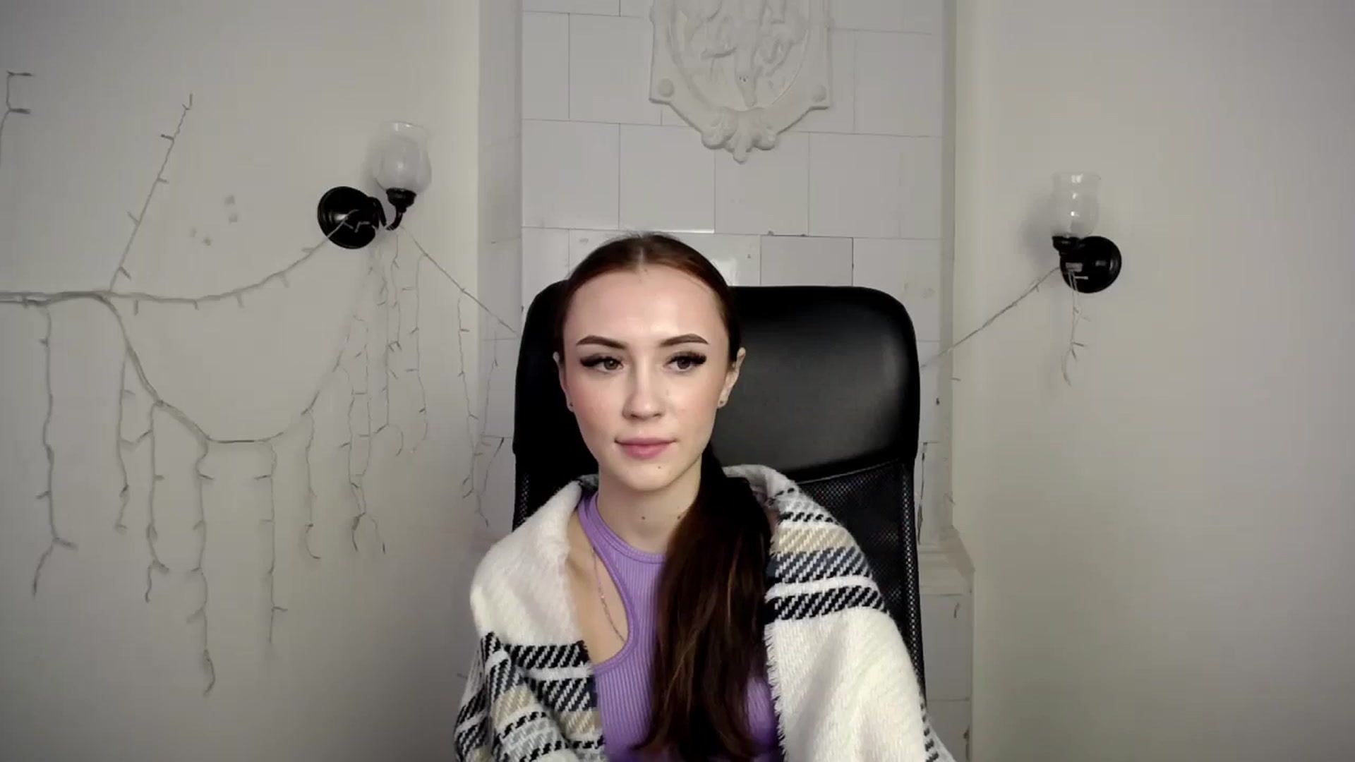 Gallery image thumbnail from Nikonara_'s myfreecams stream on, 11/27/2023, 12:30 image 1 of 20