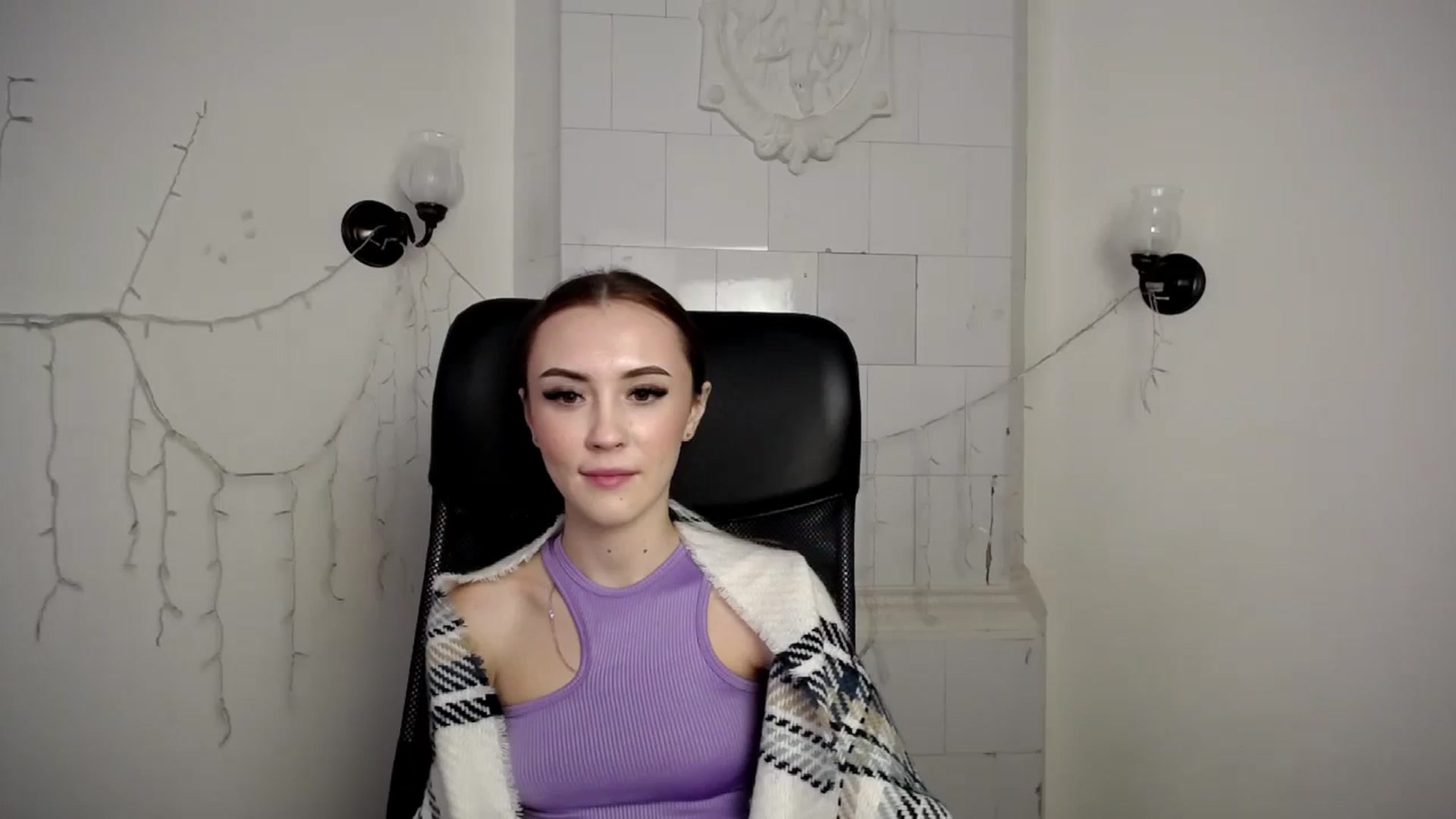 Gallery image thumbnail from Nikonara_'s myfreecams stream on, 11/27/2023, 12:30 image 17 of 20