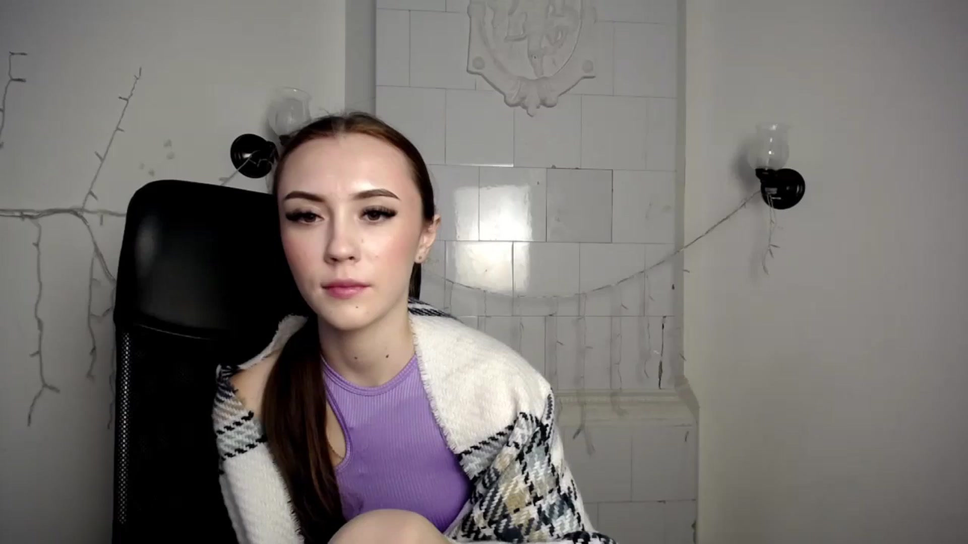 Gallery image thumbnail from Nikonara_'s myfreecams stream on, 11/27/2023, 13:08 image 15 of 20