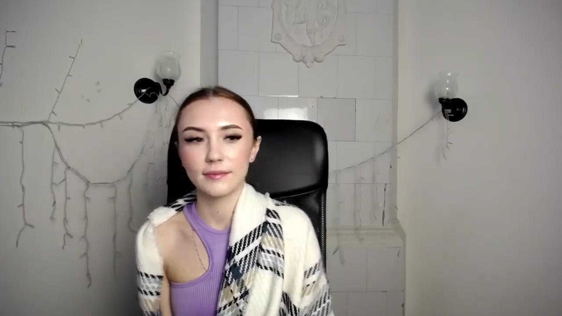 Gallery image thumbnail from Nikonara_'s myfreecams stream on, 11/27/2023, 13:08 image 4 of 20