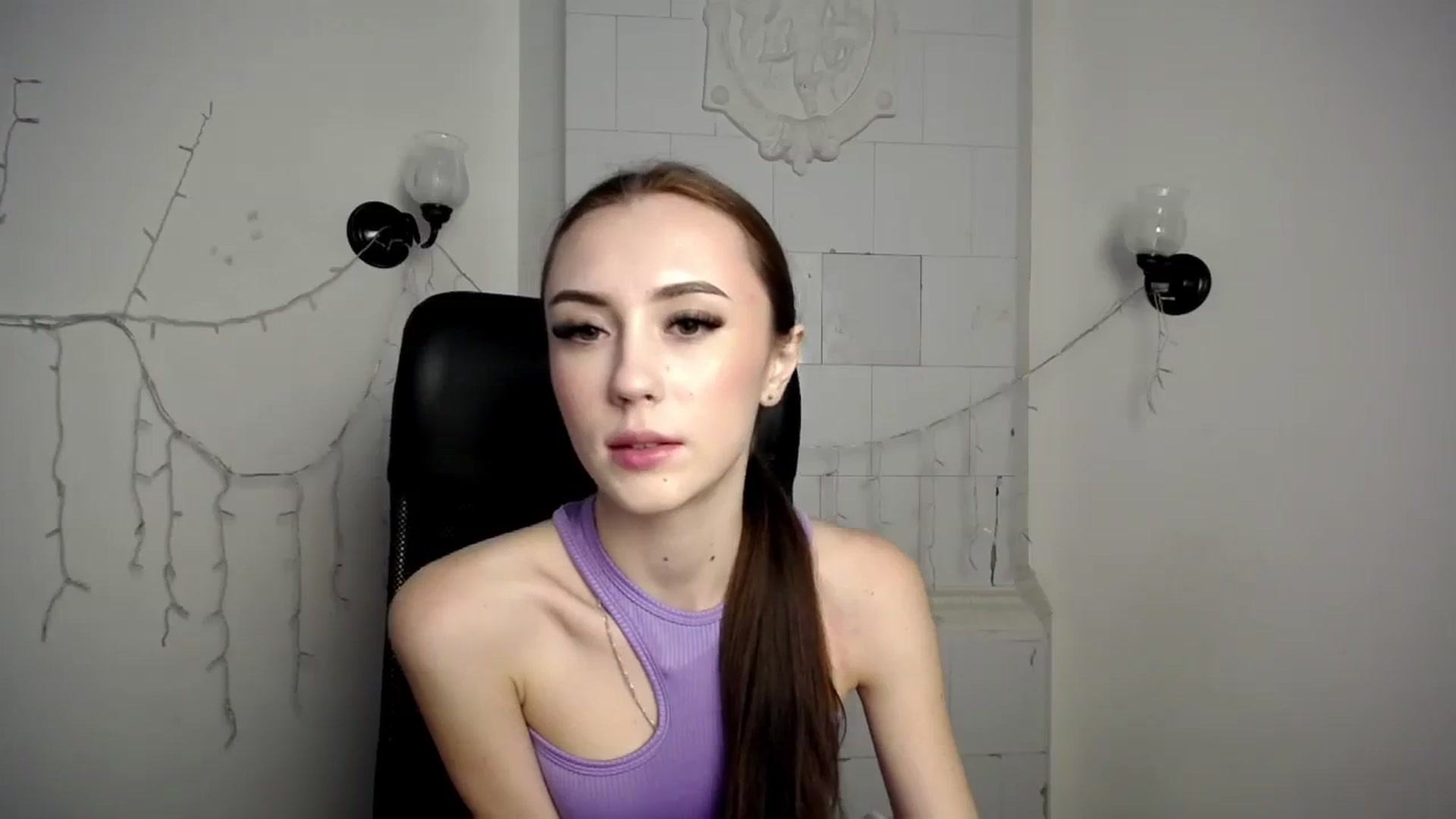 Gallery image thumbnail from Nikonara_'s myfreecams stream on, 11/27/2023, 13:08 image 19 of 20