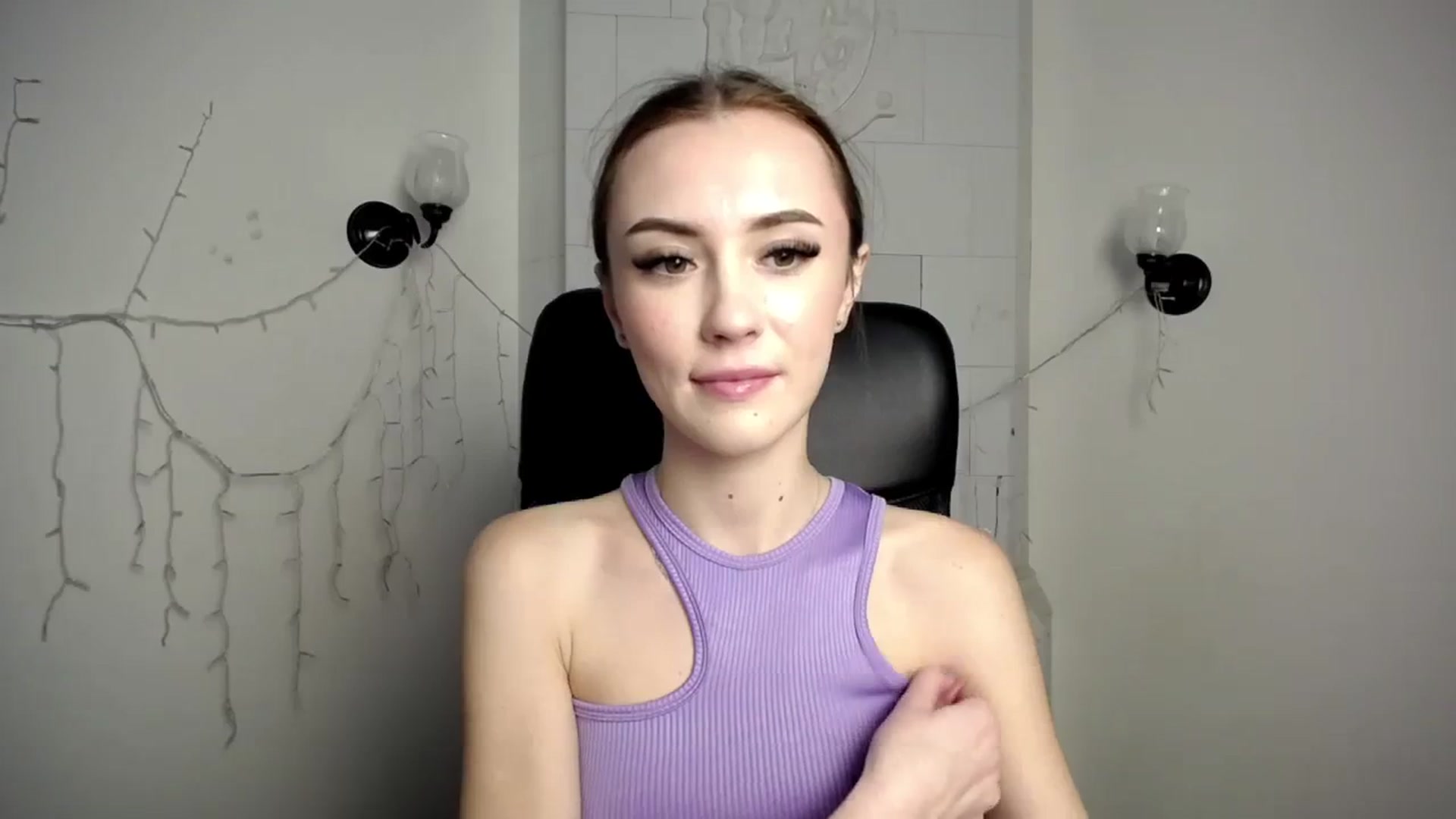 Gallery image thumbnail from Nikonara_'s myfreecams stream on, 11/27/2023, 14:03 image 2 of 20