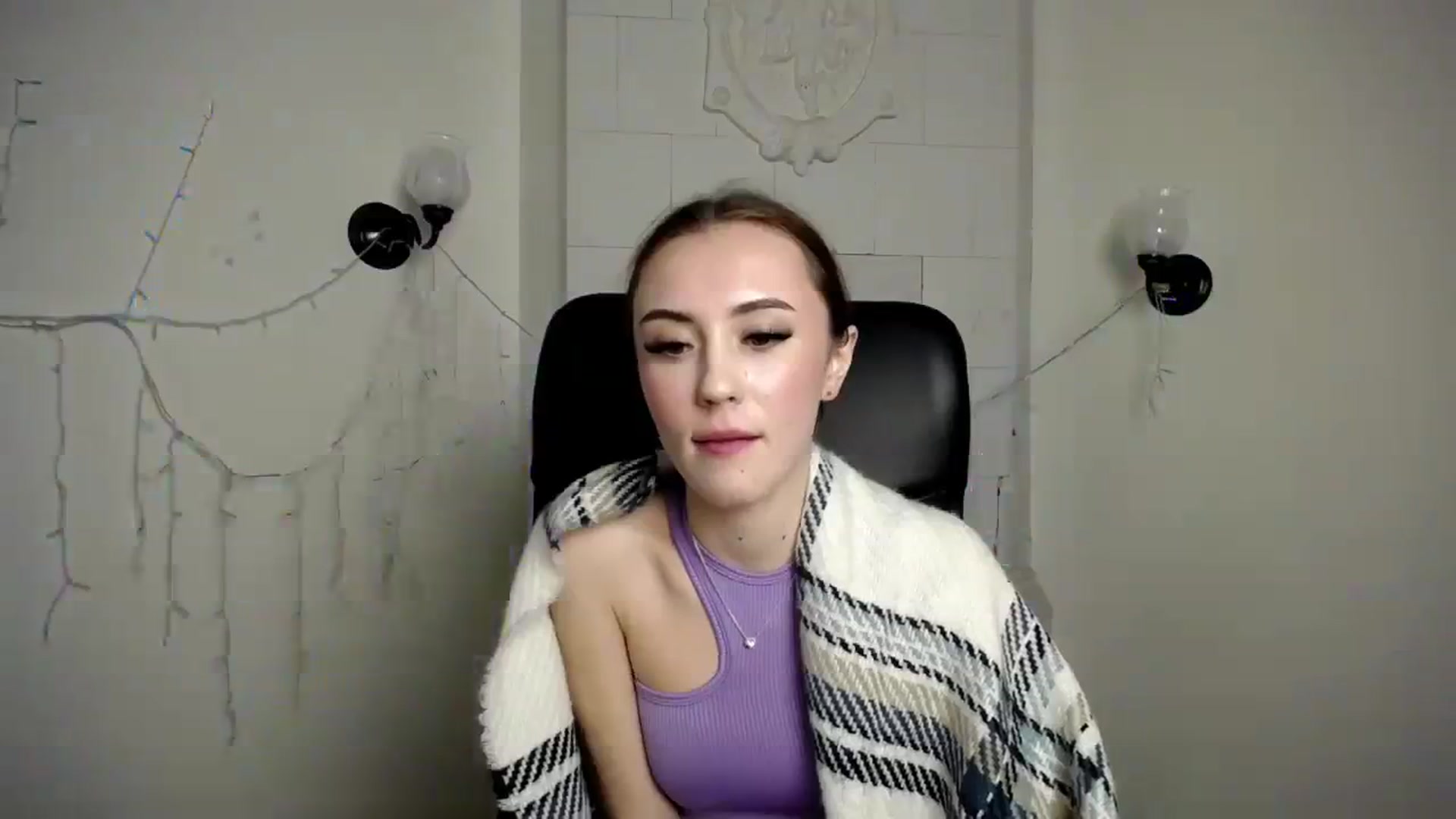 Gallery image thumbnail from Nikonara_'s myfreecams stream on, 11/27/2023, 16:19 image 16 of 20