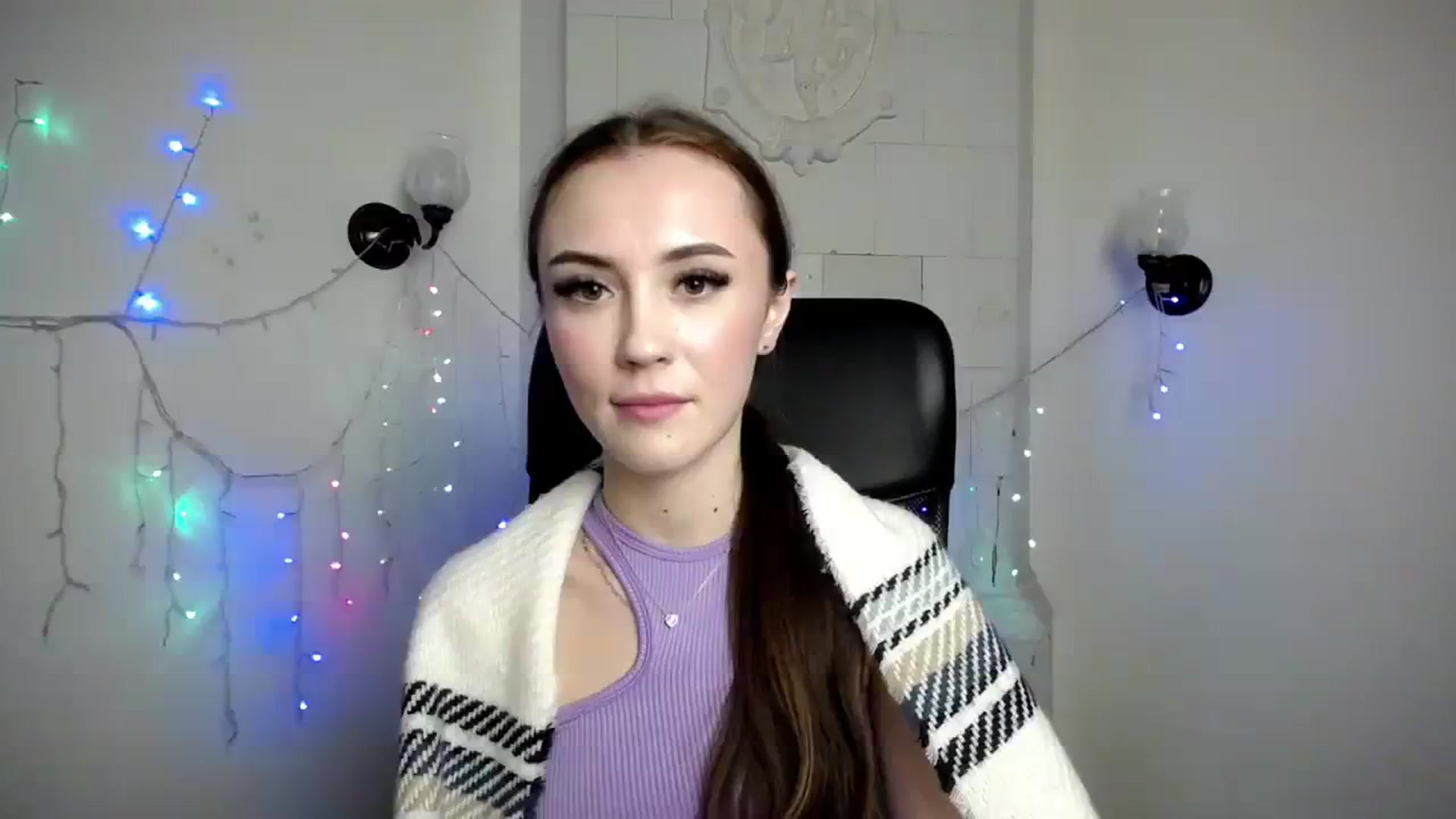 Gallery image thumbnail from Nikonara_'s myfreecams stream on, 11/27/2023, 16:19 image 1 of 20