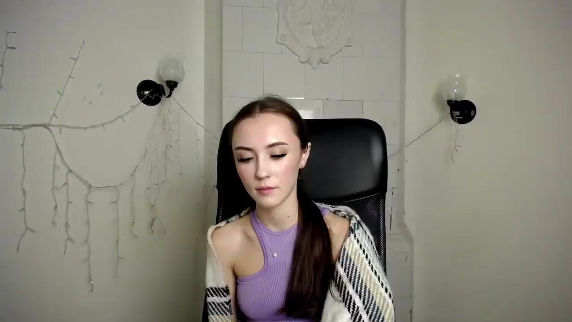 Gallery image thumbnail from Nikonara_'s myfreecams stream on, 11/27/2023, 16:19 image 20 of 20