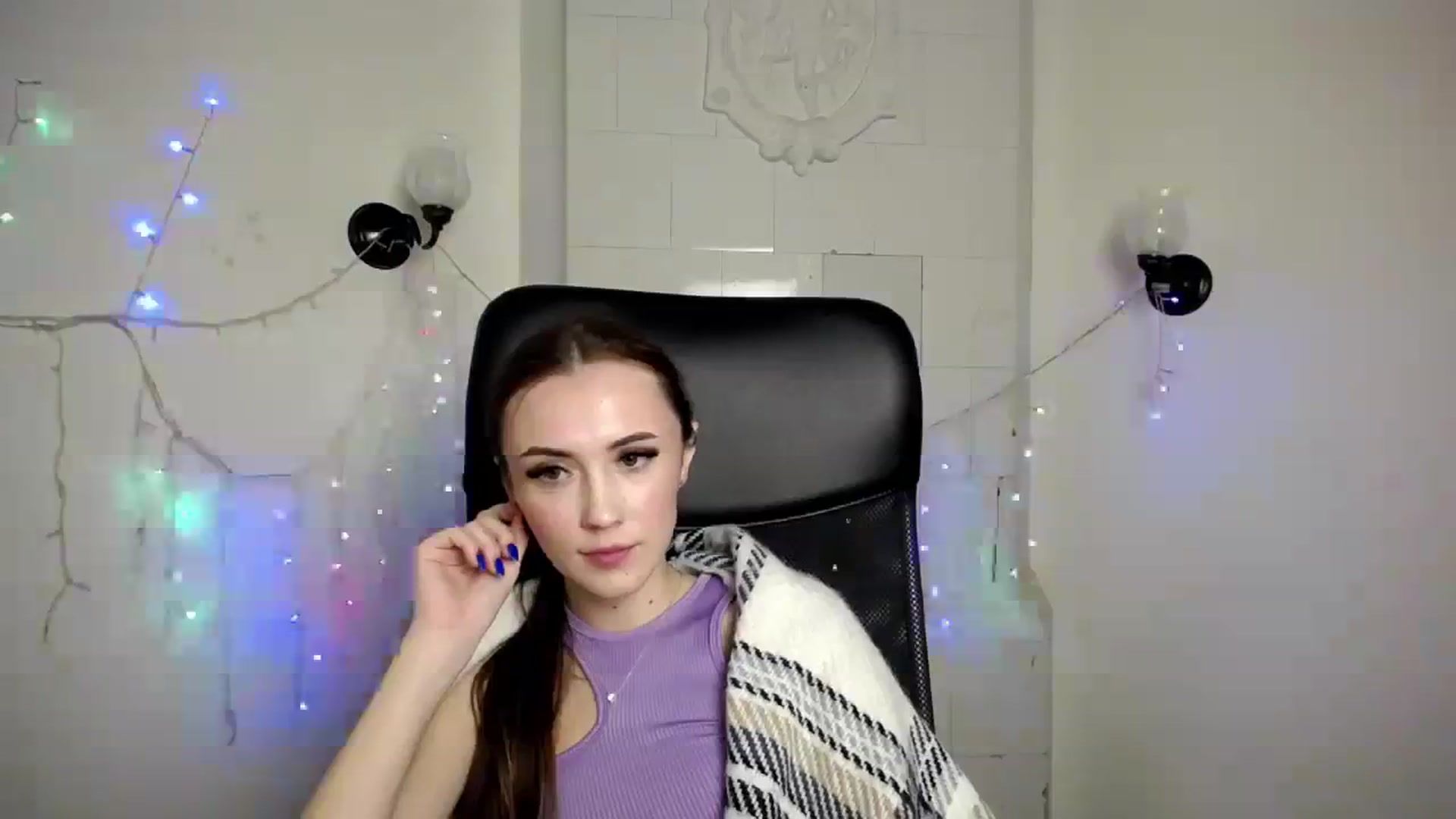 Gallery image thumbnail from Nikonara_'s myfreecams stream on, 11/27/2023, 16:19 image 13 of 20