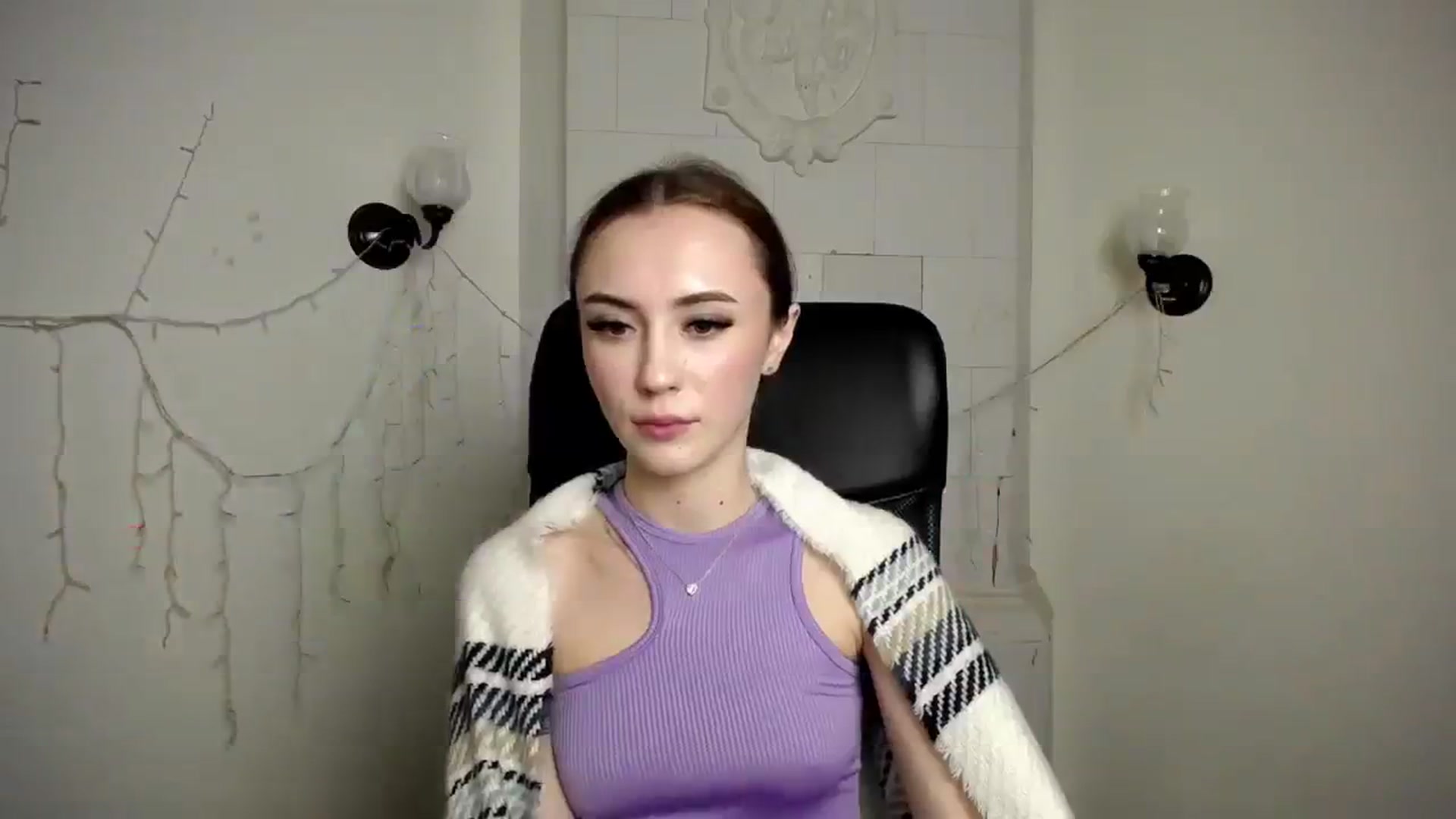 Gallery image thumbnail from Nikonara_'s myfreecams stream on, 11/27/2023, 16:19 image 2 of 20