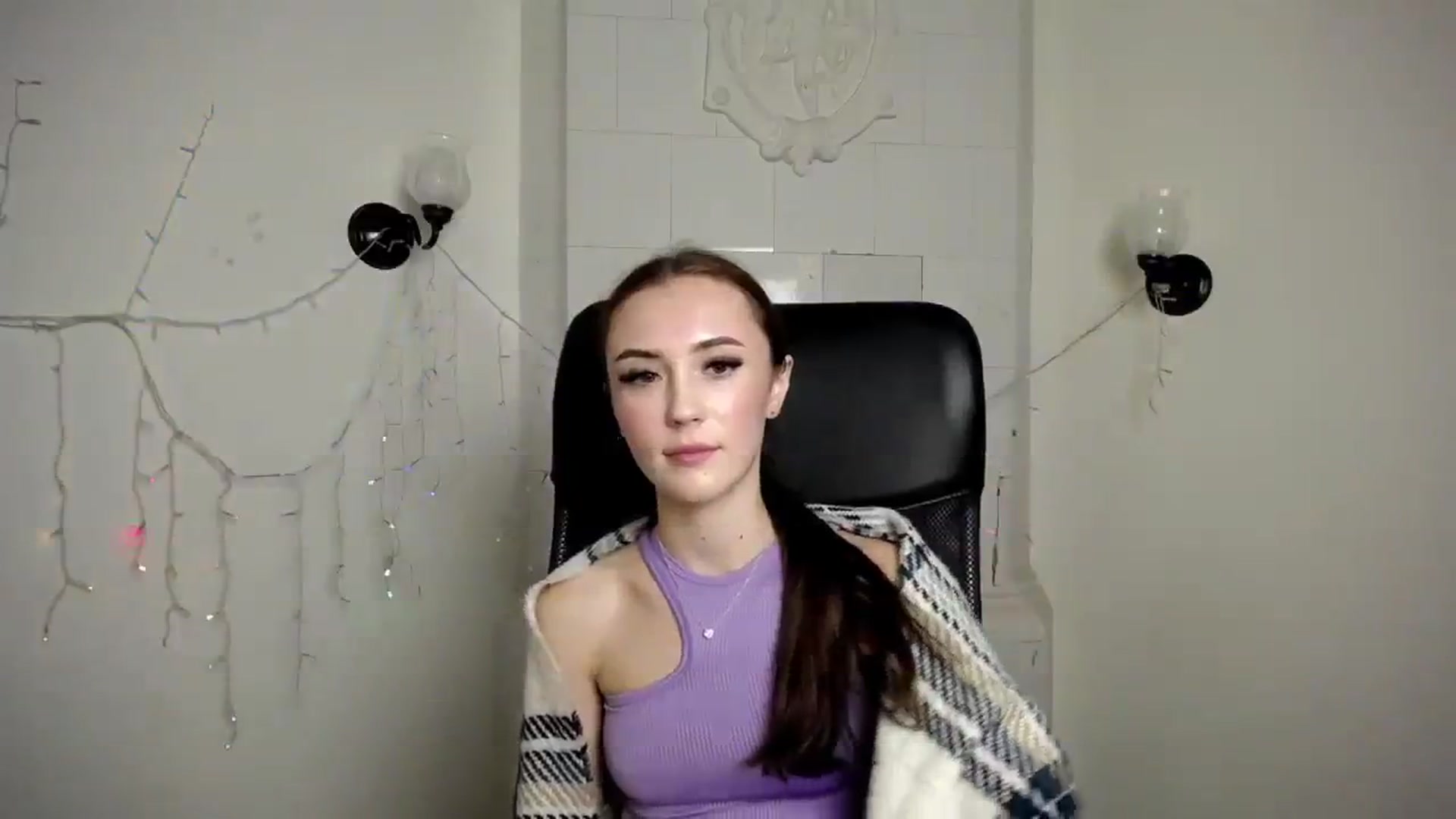 Gallery image thumbnail from Nikonara_'s myfreecams stream on, 11/27/2023, 16:19 image 18 of 20