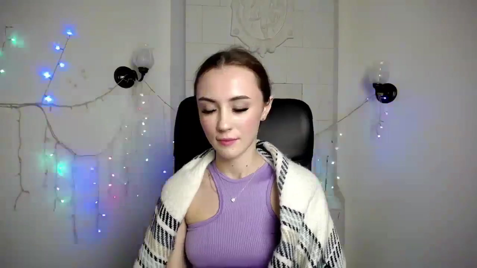 Gallery image thumbnail from Nikonara_'s myfreecams stream on, 11/27/2023, 16:19 image 9 of 20