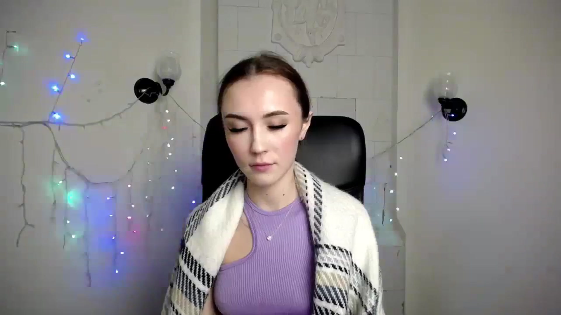 Gallery image thumbnail from Nikonara_'s myfreecams stream on, 11/27/2023, 16:19 image 7 of 20