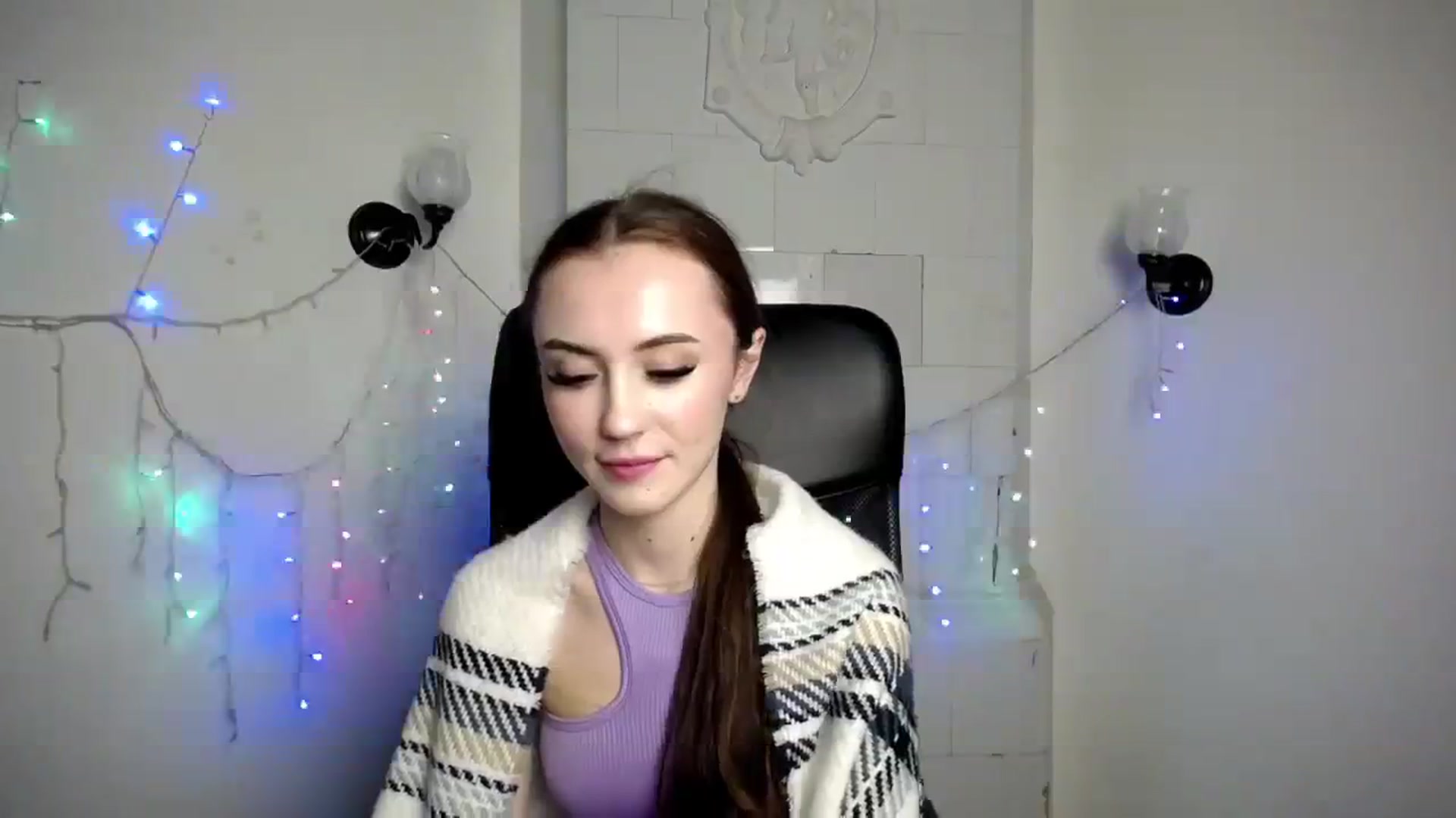 Gallery image thumbnail from Nikonara_'s myfreecams stream on, 11/27/2023, 17:38 image 13 of 20