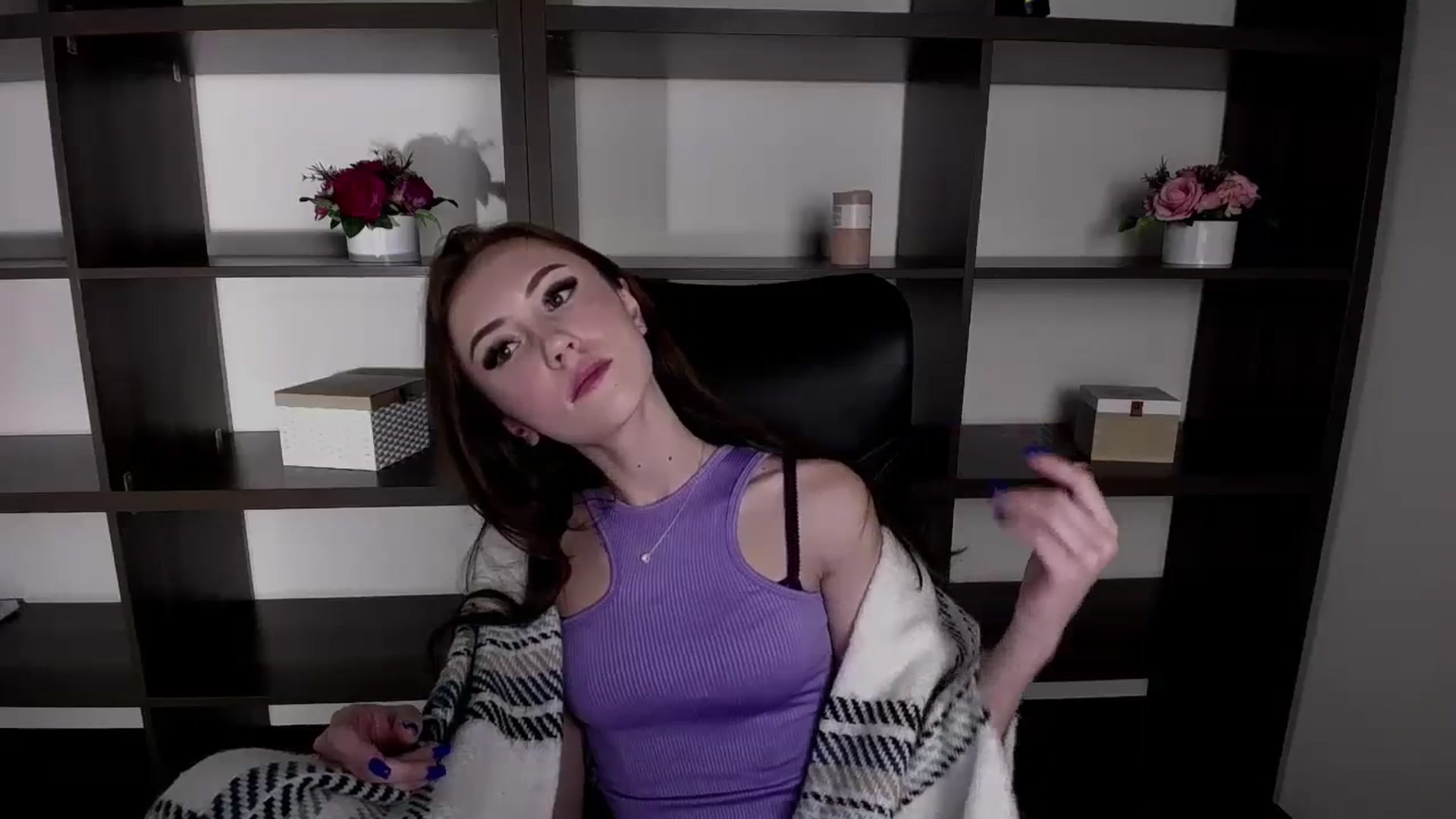Gallery image thumbnail from Nikonara_'s myfreecams stream on, 11/29/2023, 18:32 image 9 of 20