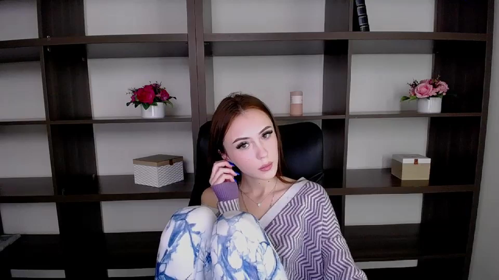 Gallery image thumbnail from Nikonara_'s myfreecams stream on, 11/30/2023, 11:20 image 9 of 20