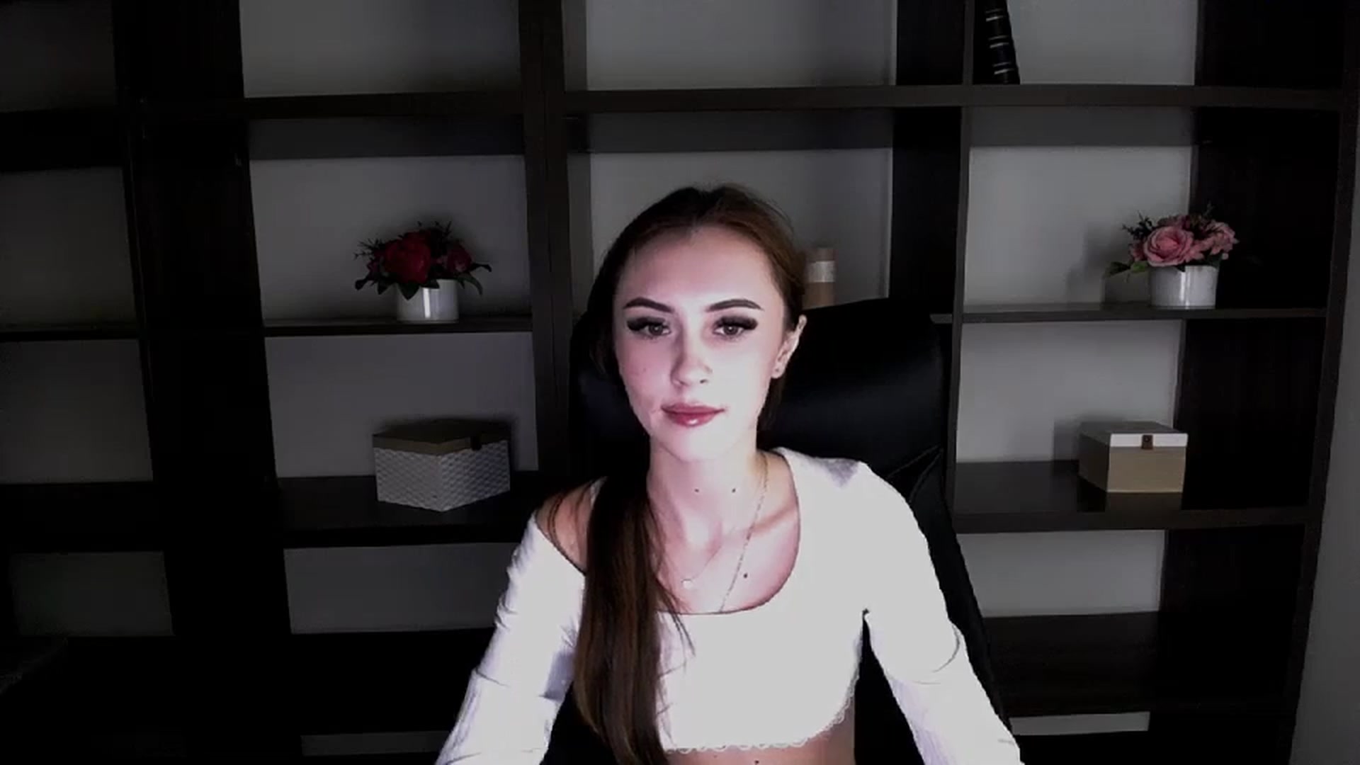 Gallery image thumbnail from Nikonara_'s myfreecams stream on, 12/01/2023, 17:12 image 2 of 20