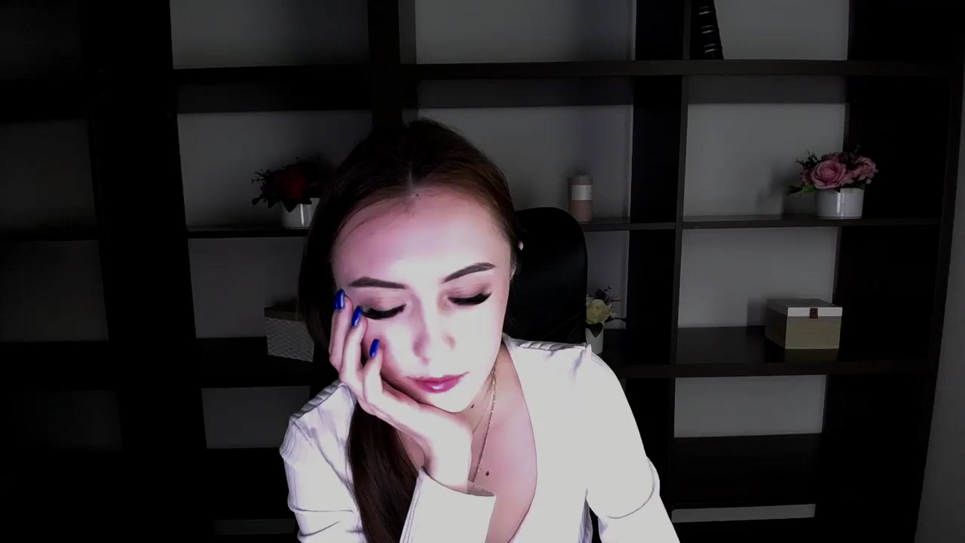 Gallery image thumbnail from Nikonara_'s myfreecams stream on, 12/01/2023, 18:48 image 19 of 20