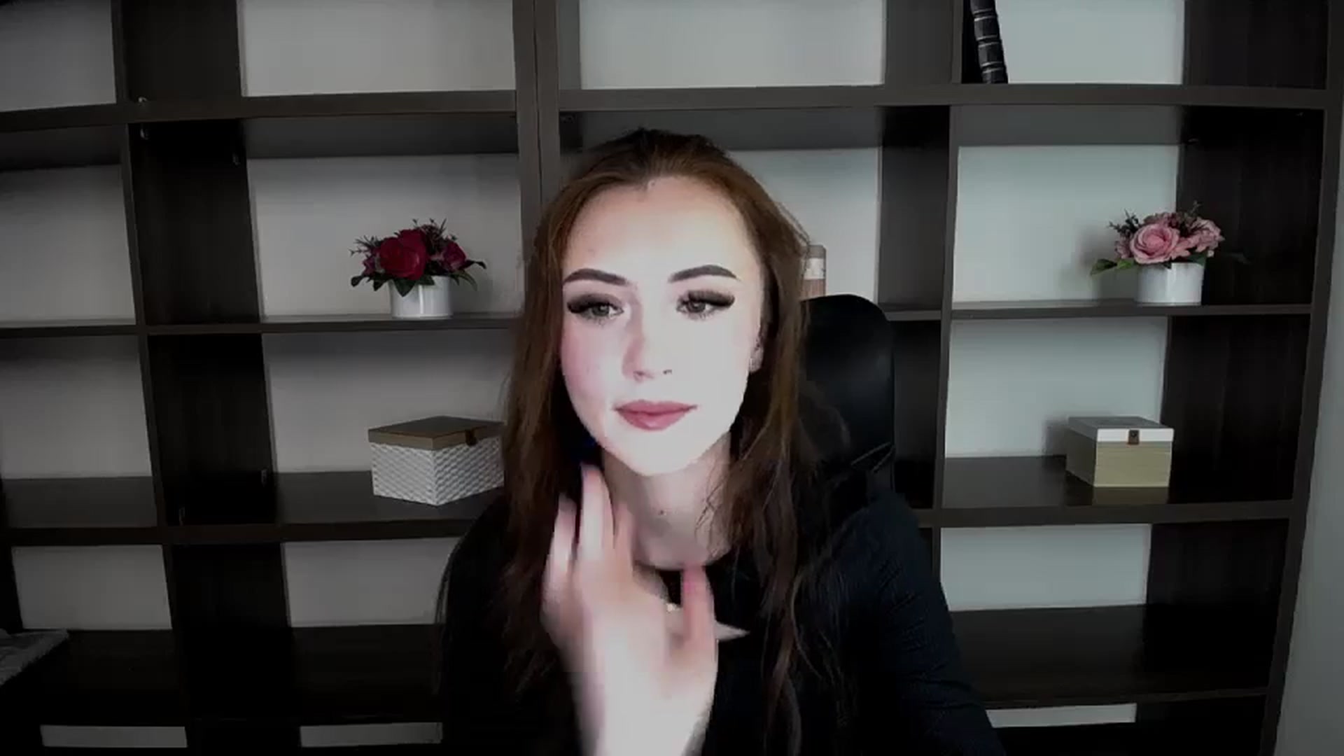Gallery image thumbnail from Nikonara_'s myfreecams stream on, 12/02/2023, 10:33 image 10 of 20