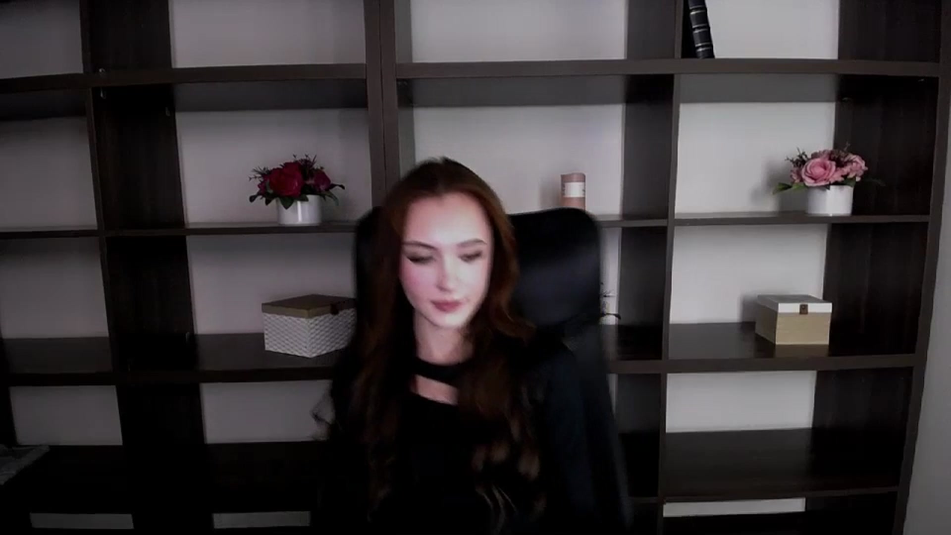 Gallery image thumbnail from Nikonara_'s myfreecams stream on, 12/02/2023, 11:09 image 5 of 20