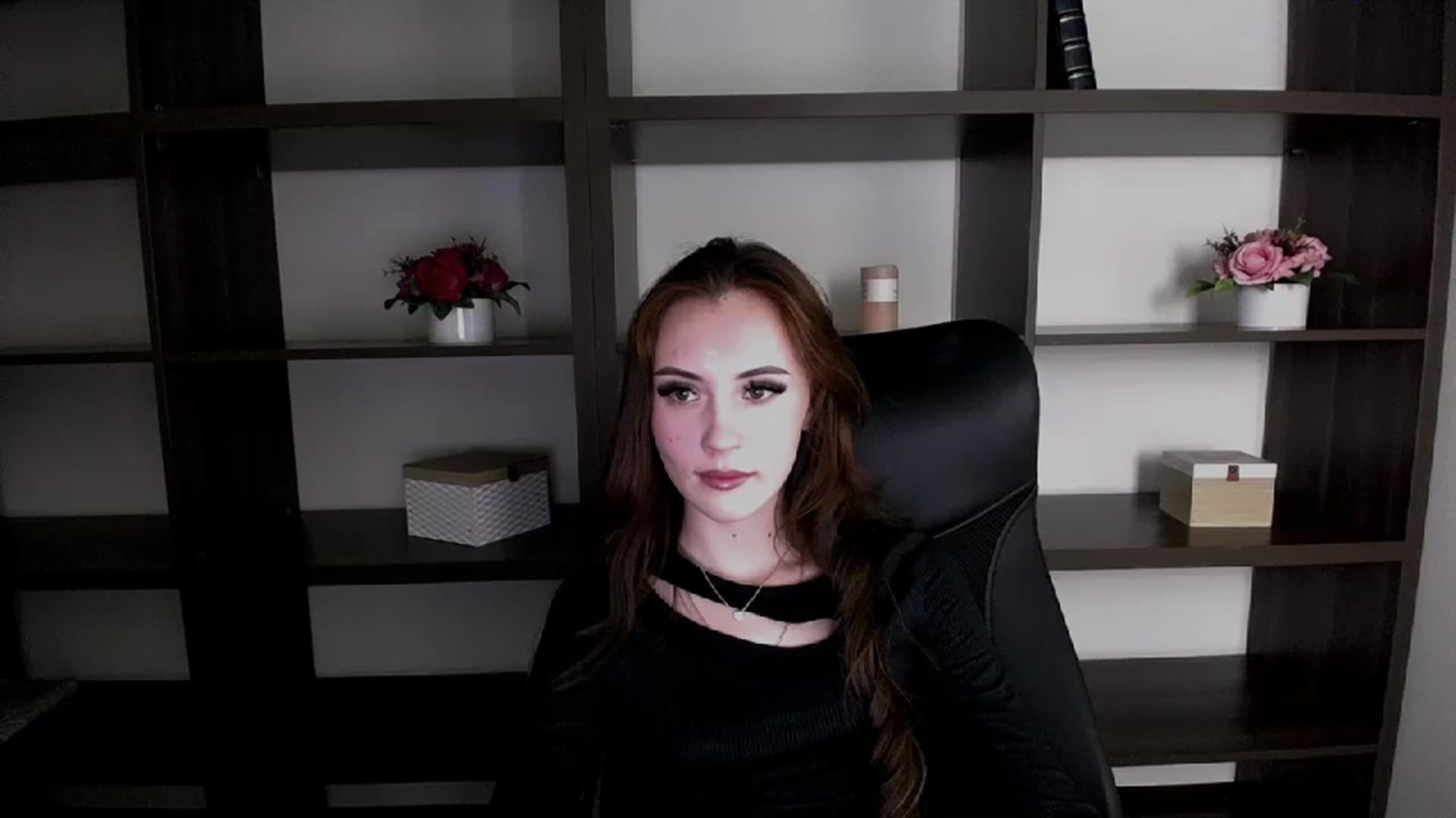 Gallery image thumbnail from Nikonara_'s myfreecams stream on, 12/02/2023, 14:52 image 12 of 20