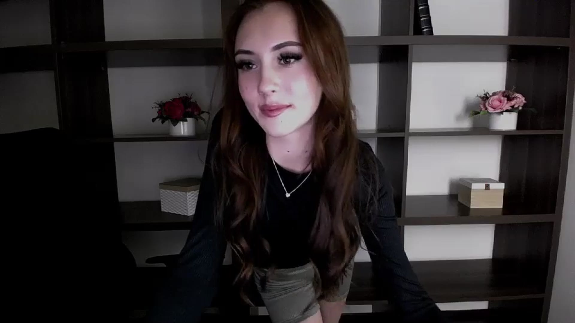 Gallery image thumbnail from Nikonara_'s myfreecams stream on, 12/02/2023, 16:05 image 5 of 20