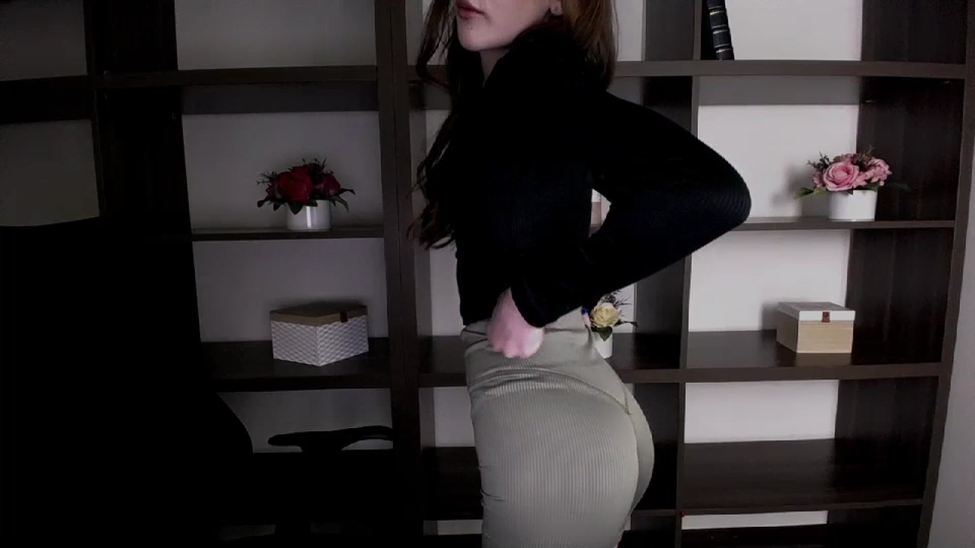 Gallery image thumbnail from Nikonara_'s myfreecams stream on, 12/02/2023, 16:05 image 4 of 20