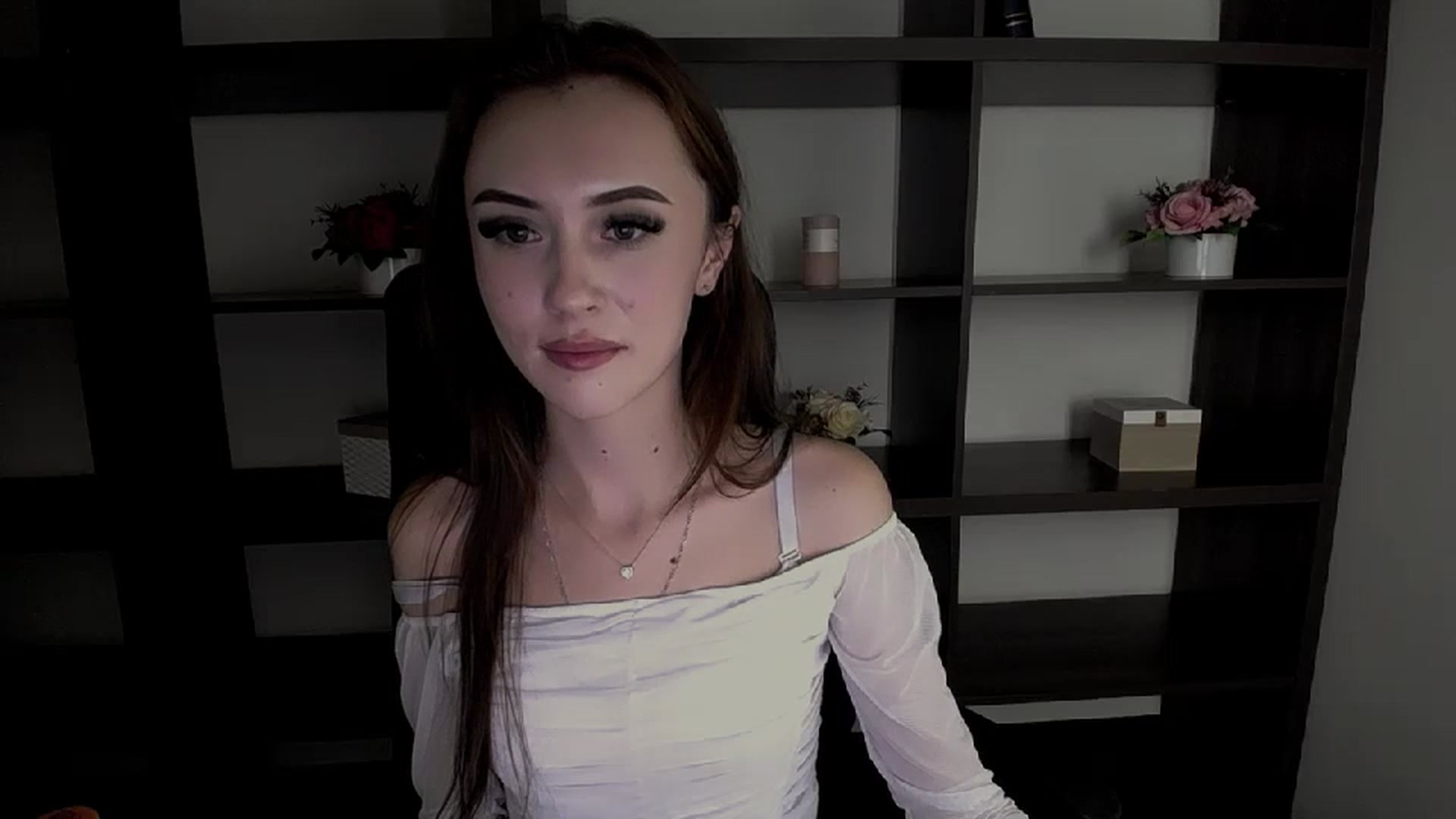 Gallery image thumbnail from Nikonara_'s myfreecams stream on, 12/04/2023, 16:11 image 19 of 20