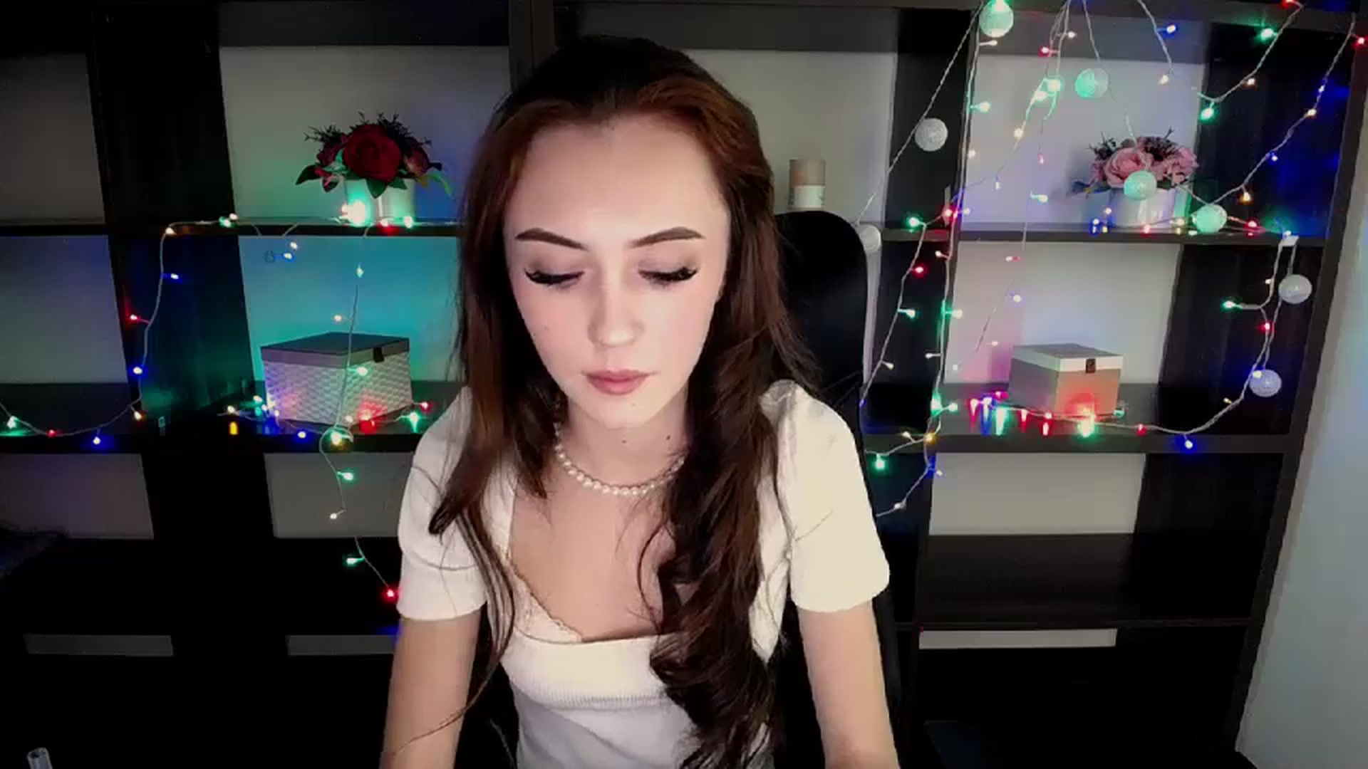 Gallery image thumbnail from Nikonara_'s myfreecams stream on, 12/09/2023, 12:57 image 18 of 20